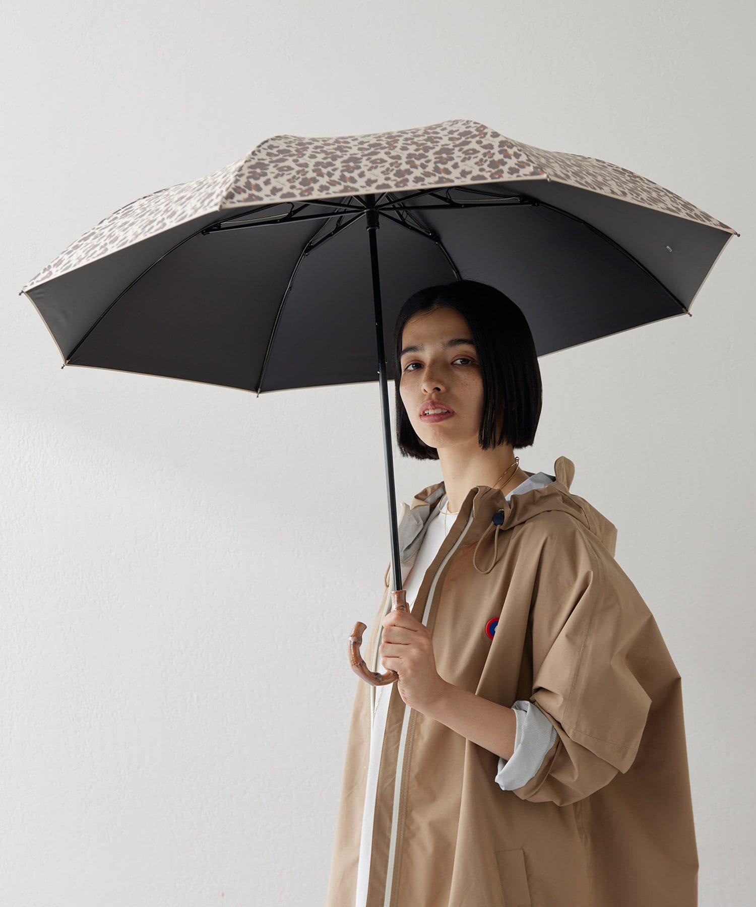 新品未使用　ウィムガゼット　晴雨兼用折り畳み傘　グレー×ゼブラ Whim Gazette 折りたたみ傘 「晴雨兼用」レオパード楽折り傘
