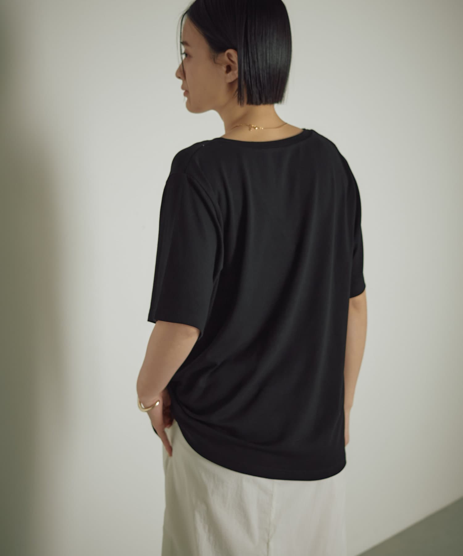 earthy_(アーシー) VネックオーバーTEE