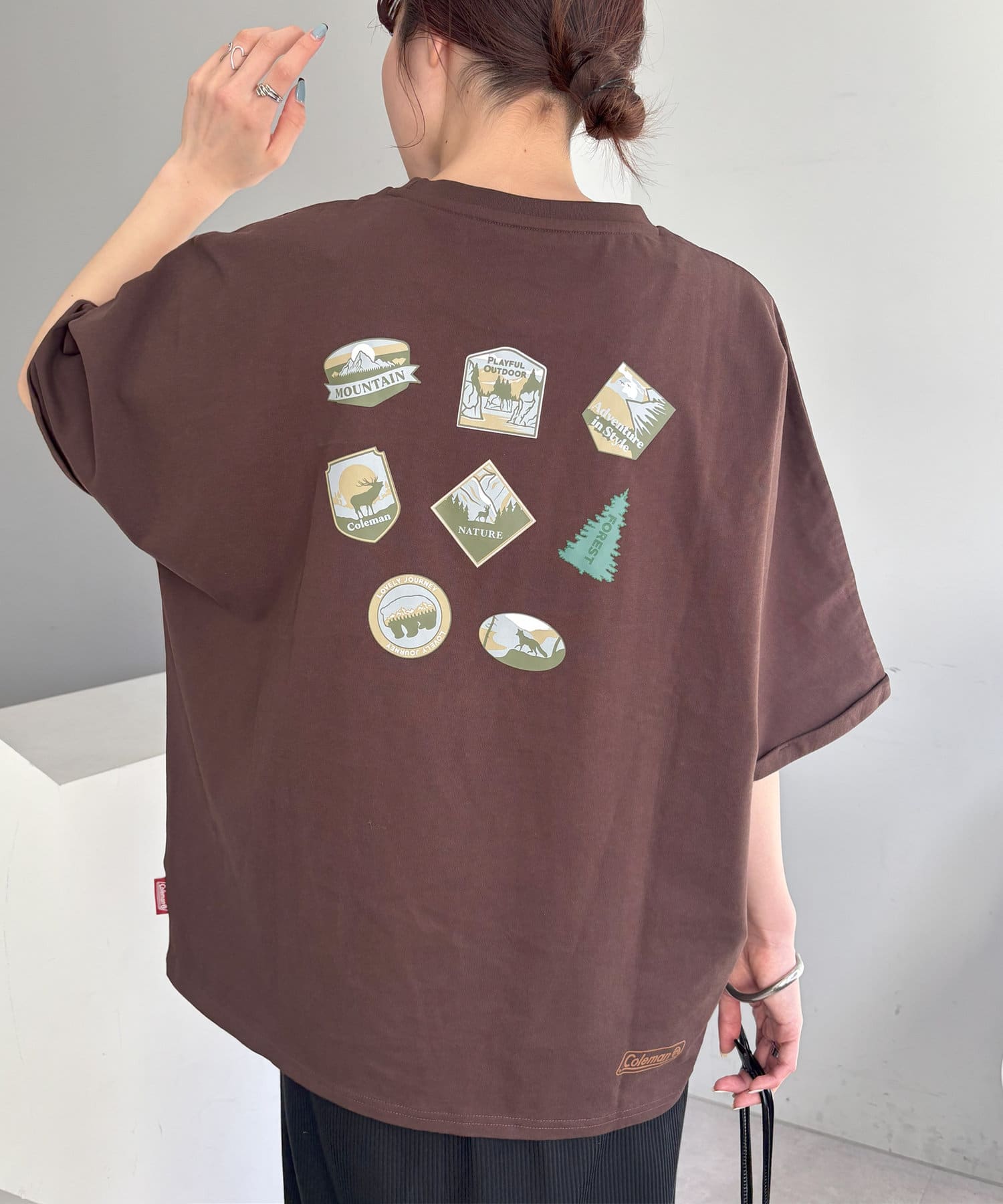 DISCOAT(ディスコート) 【Coleman別注】バックプリントTシャツ《ユニセックス》