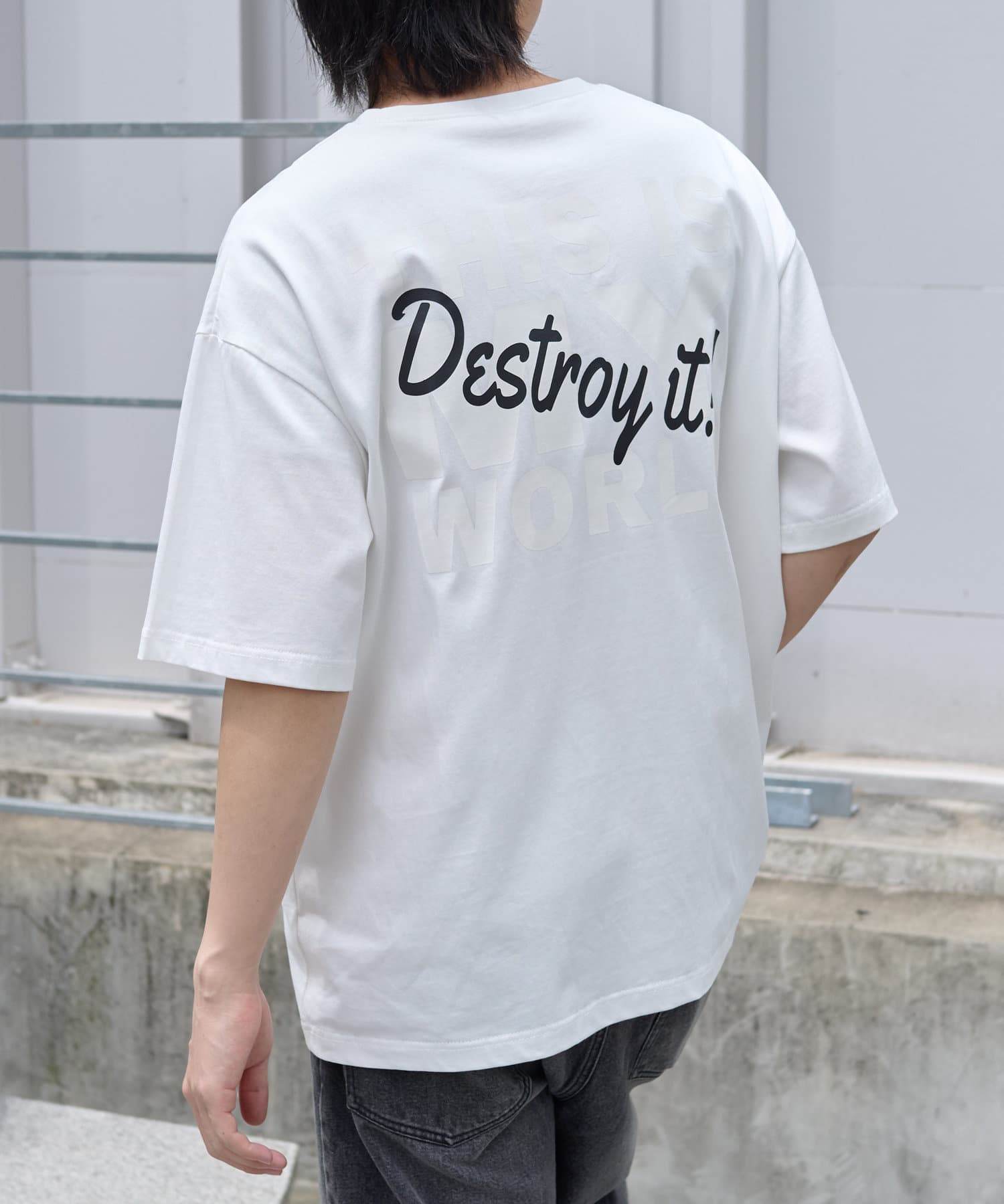 COLONY 2139(コロニー トゥーワンスリーナイン) ダブルプリントロゴTシャツ