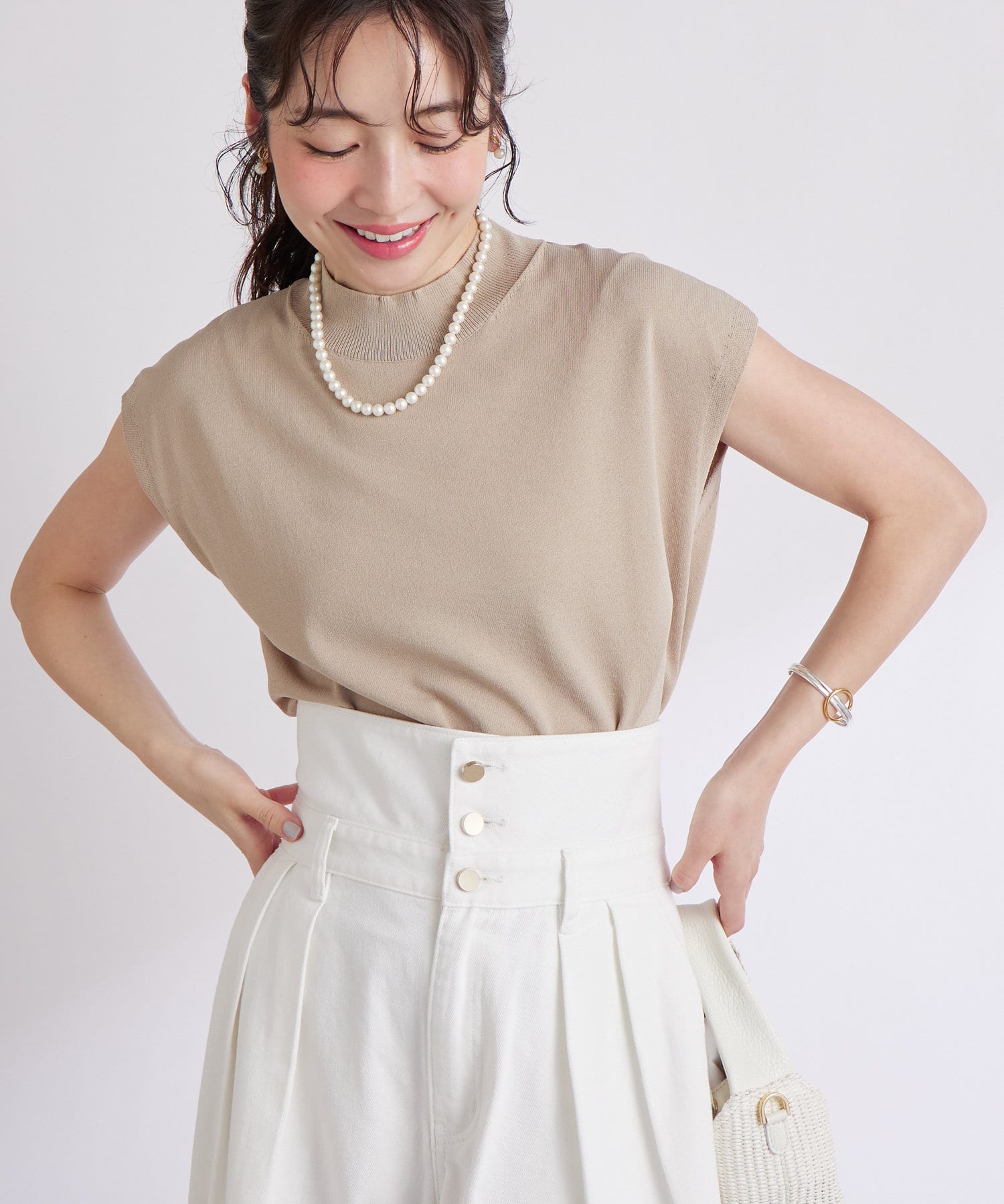 【美品】クールタッチUV フレンチハイネックニット ピンク ラブティックボンボン 美品】クールタッチUV フレンチハイネックニット ピンク ラブ
