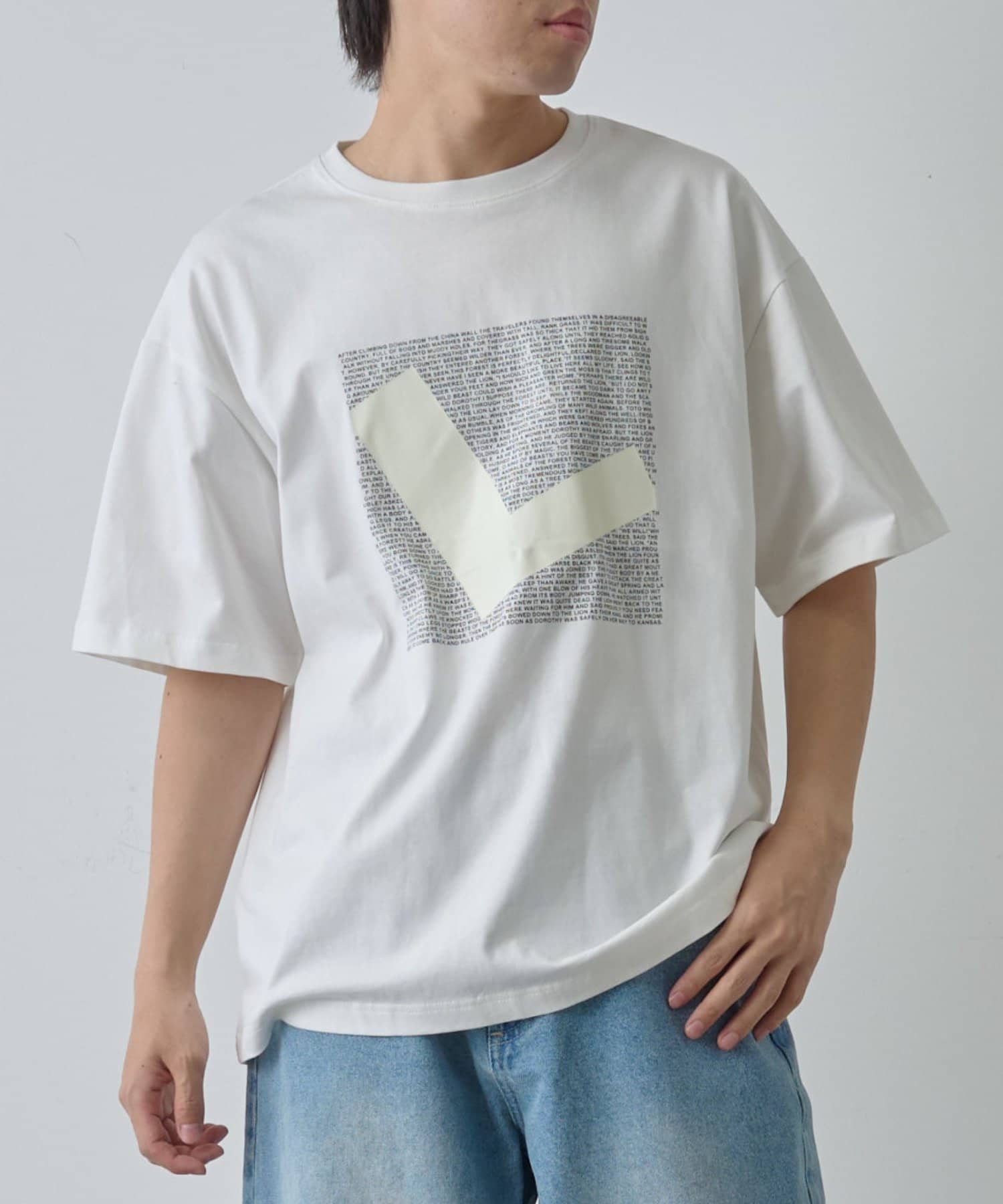 COLONY 2139(コロニー トゥーワンスリーナイン) コードプリントTシャツ
