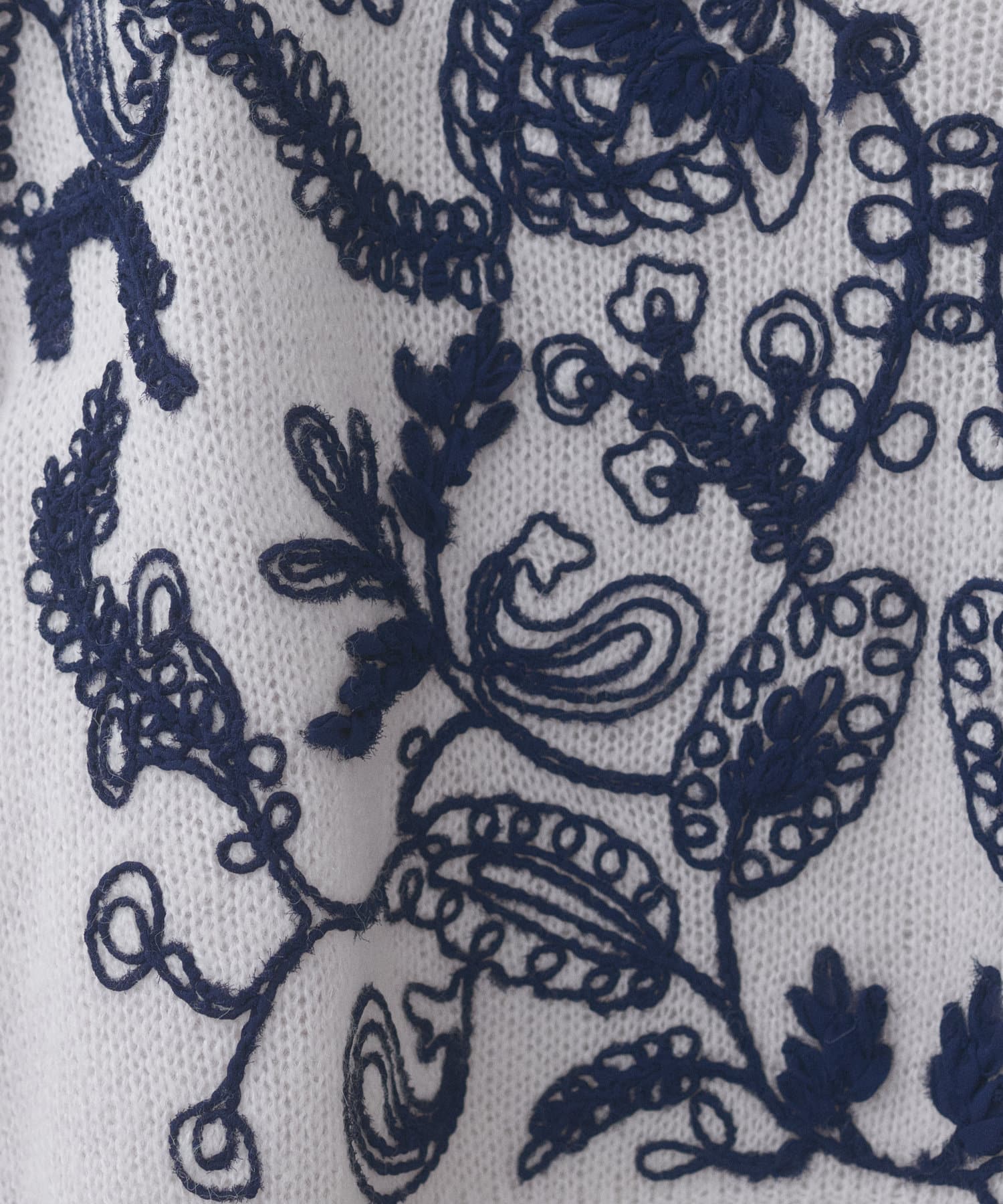 natural couture(ナチュラルクチュール) 【WEB限定】天竺刺繍ニット
