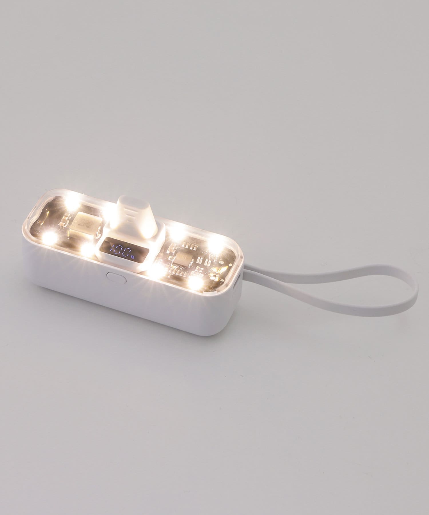 3COINS(スリーコインズ) LEDライト付きクリアモバイルバッテリーTYPEC