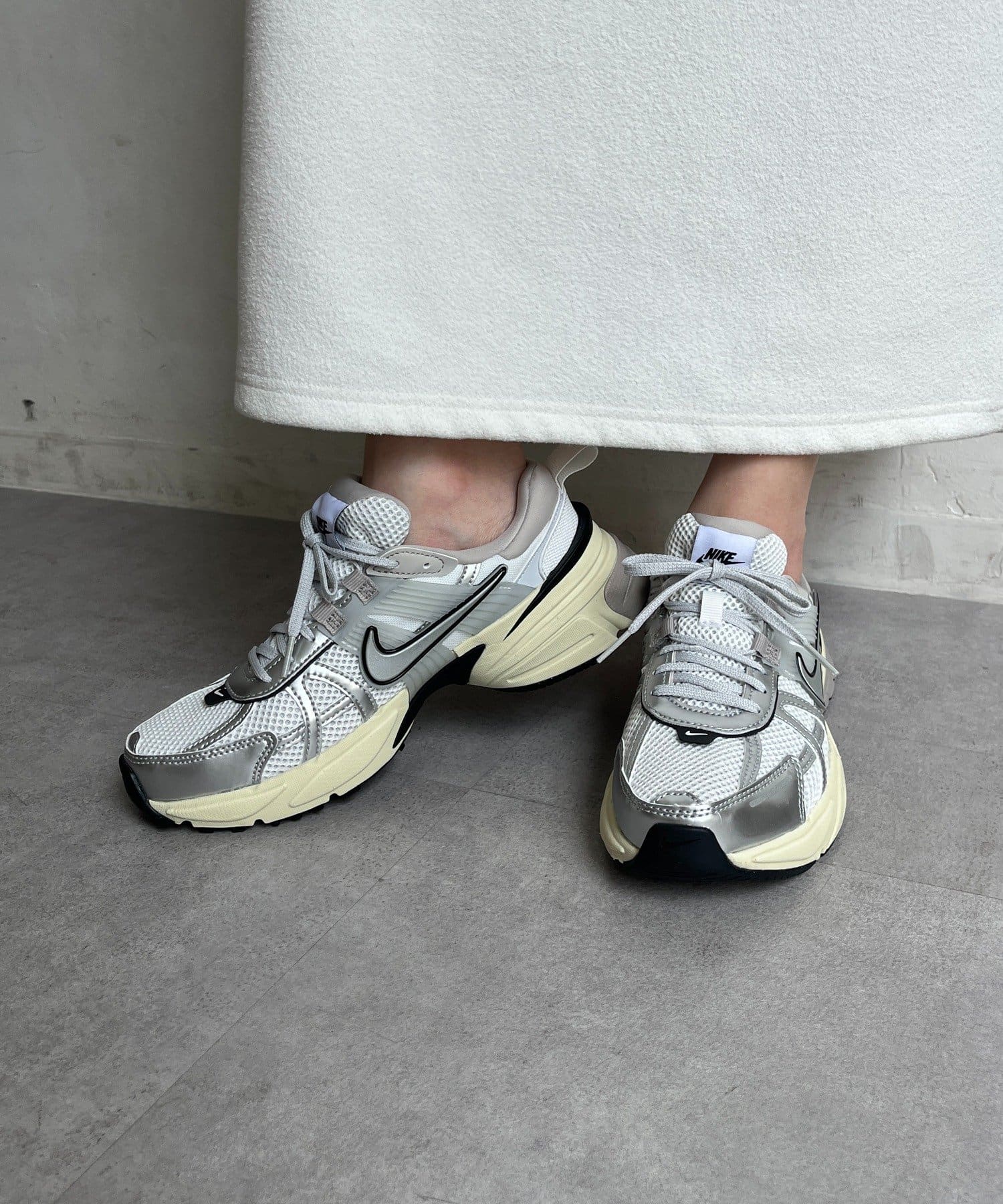 NIKE/ナイキ】 ウィメンズ V2K ラン | DOUDOU(ドゥドゥ)レディース