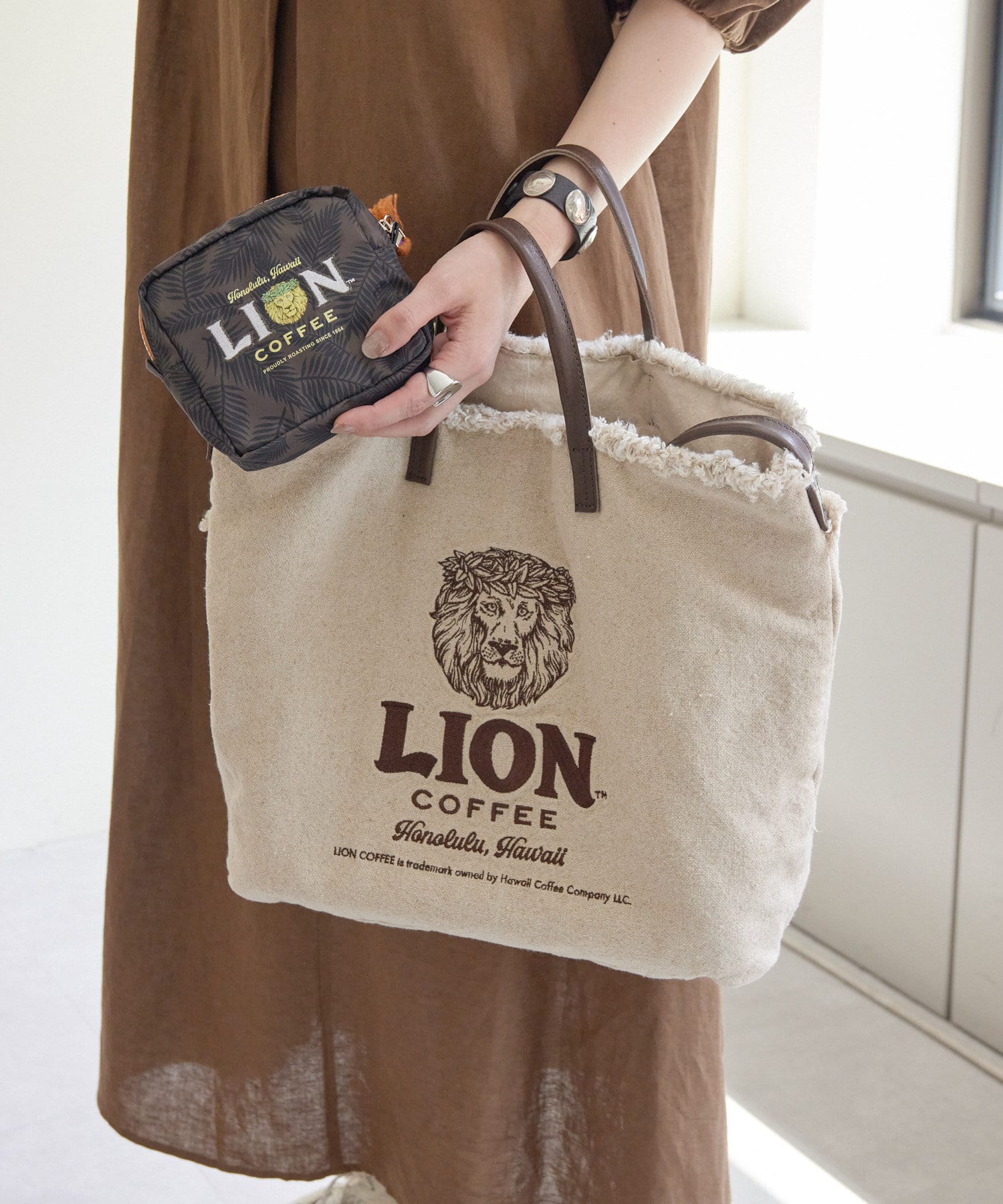 ear PAPILLONNER(イア パピヨネ) LION COFFEE(ライオンコーヒー)コラボトートバッグ