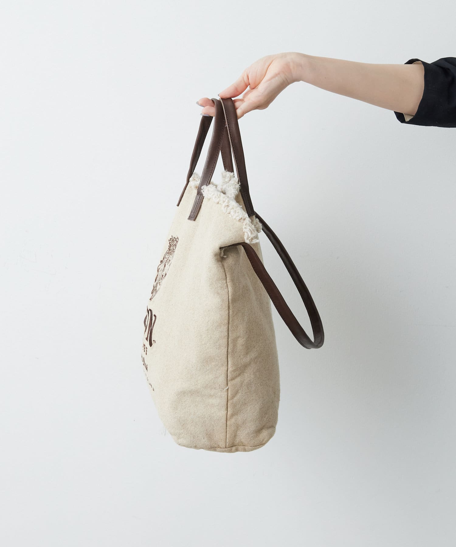 earライオンコーヒー刺繍トートバッグ LION COFFEE(ライオンコーヒー)コラボバスケットトートバッグ