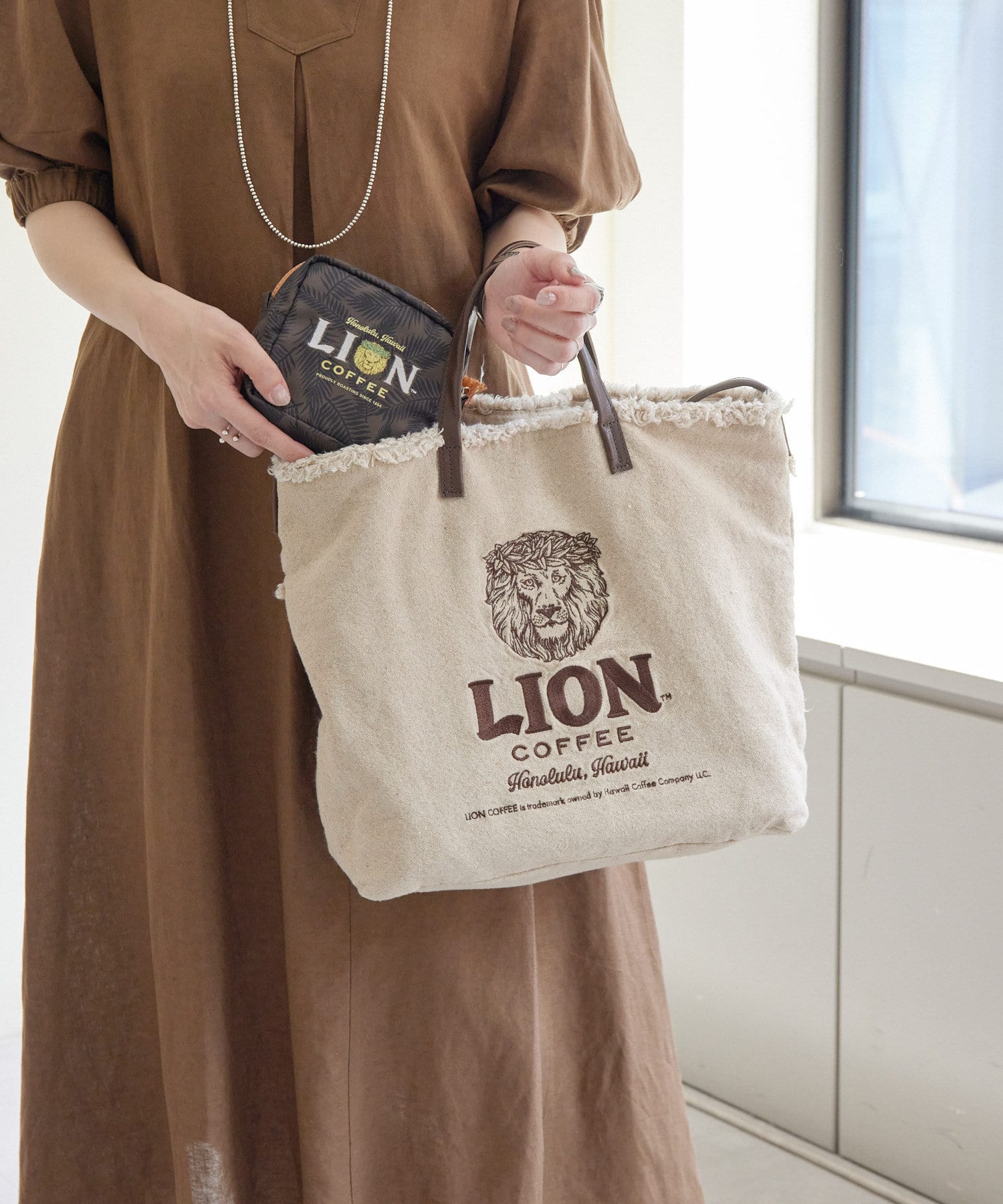 ear PAPILLONNER(イア パピヨネ) LION COFFEE(ライオンコーヒー)コラボトートバッグ