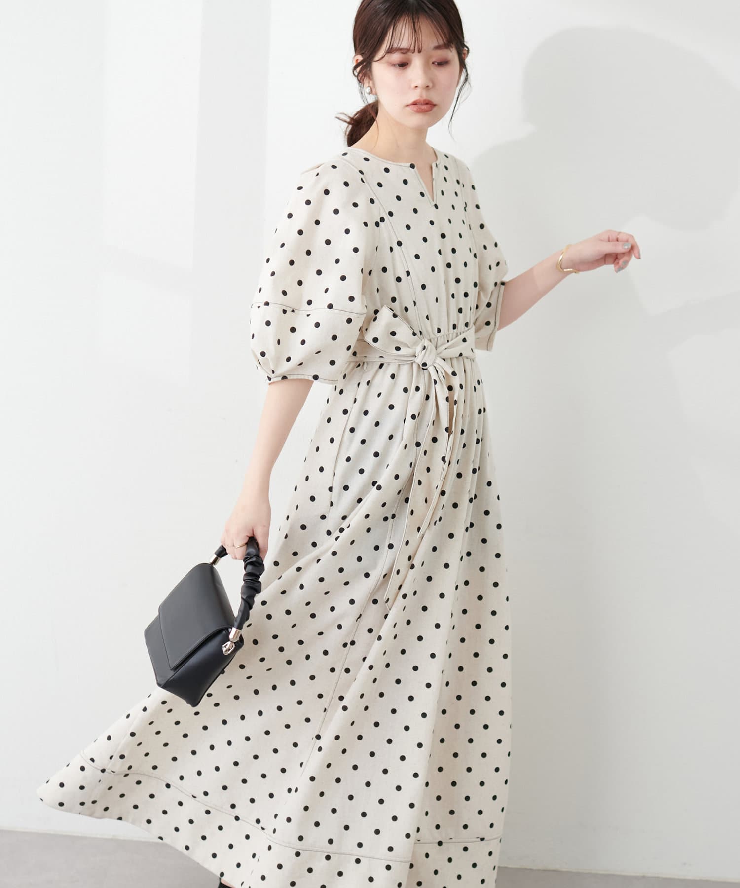 natural couture(ナチュラルクチュール) 【累計販売数2.8万枚突破】【全骨格優勝】ランタンスリーブワンピース