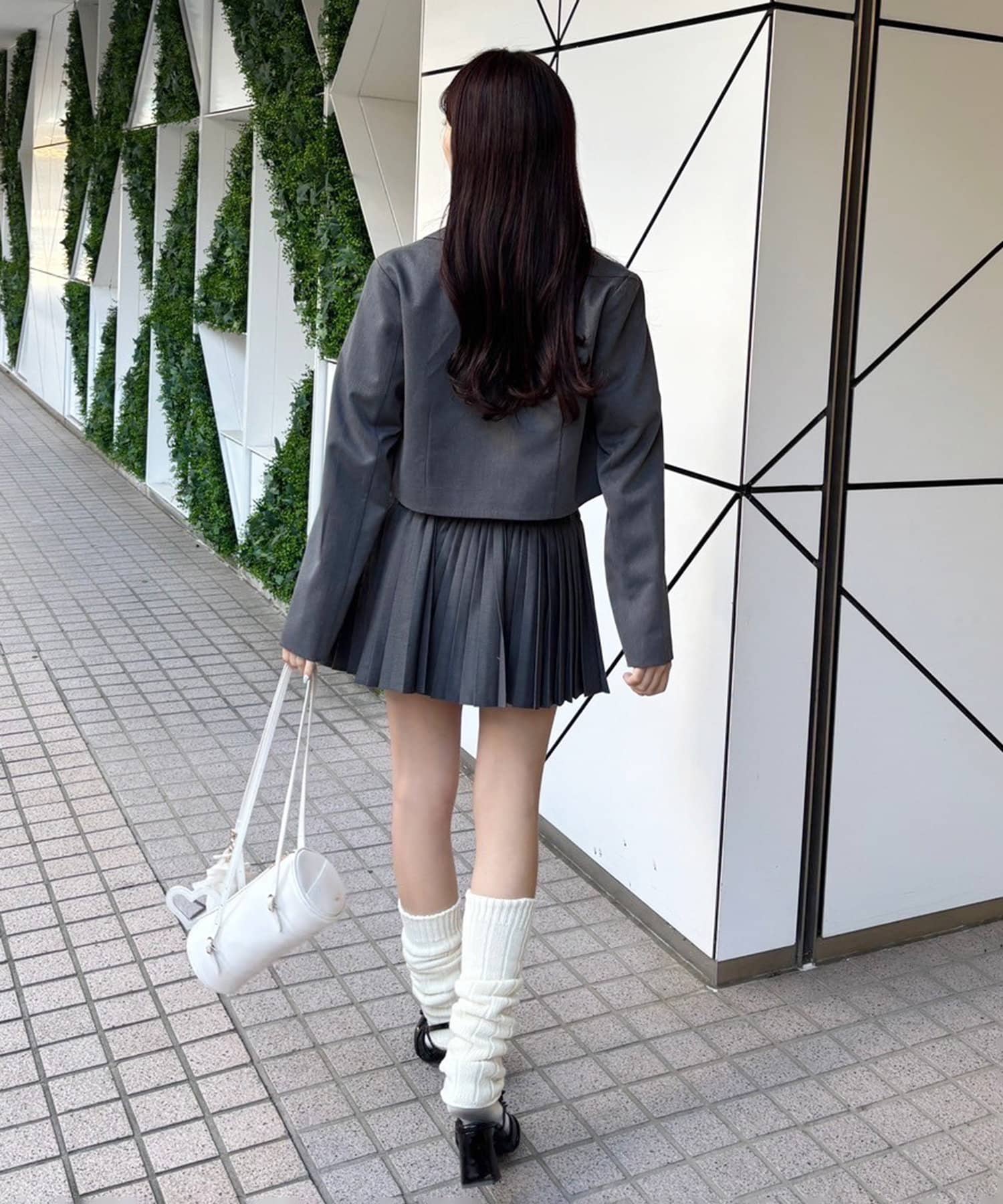 one after another NICE CLAUP(ワンアフターアナザー ナイスクラップ) ブローチ付きショートテーラードジャケット