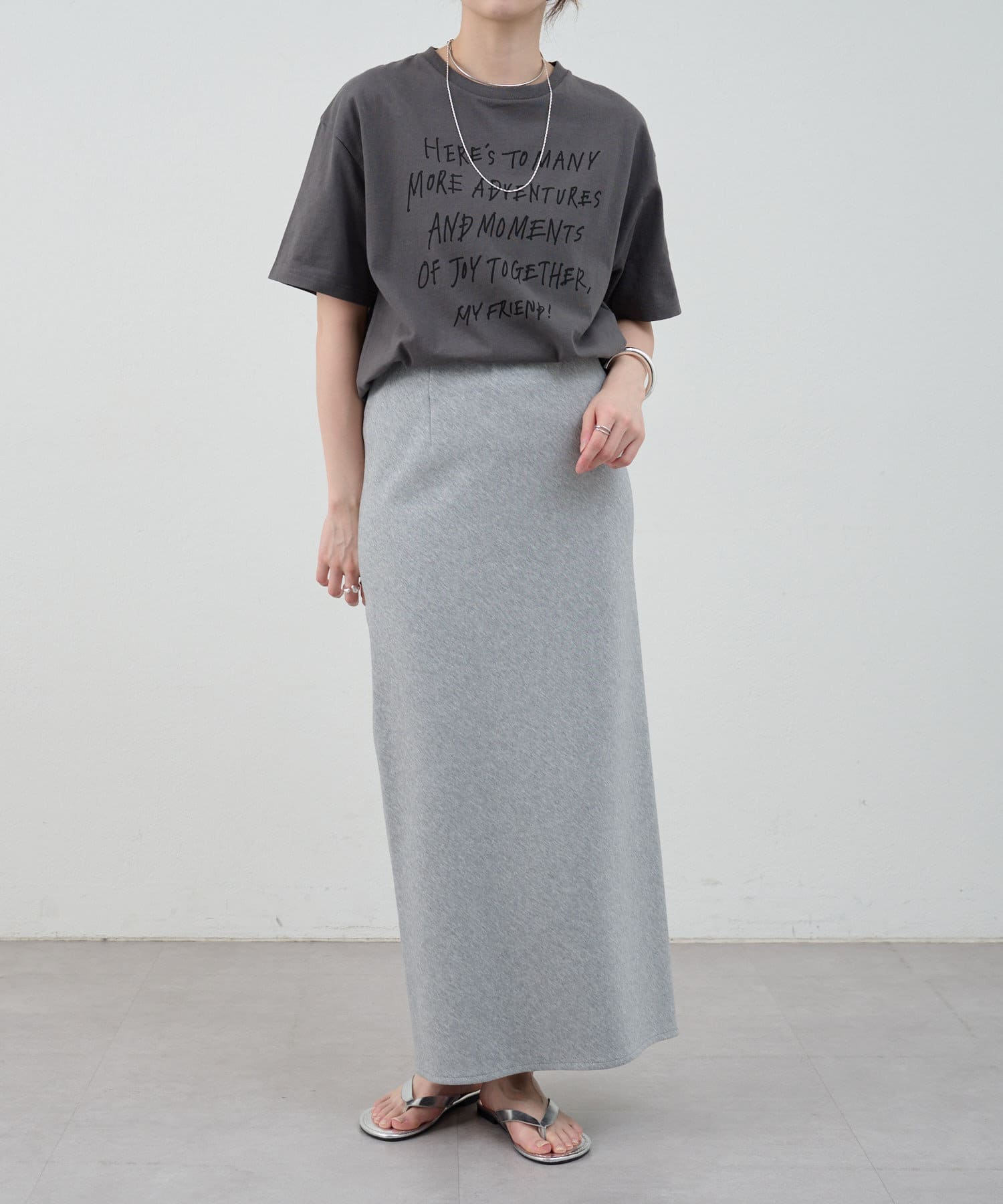 美シルエット》《ストレッチ仕様》ポンチタイトスカート