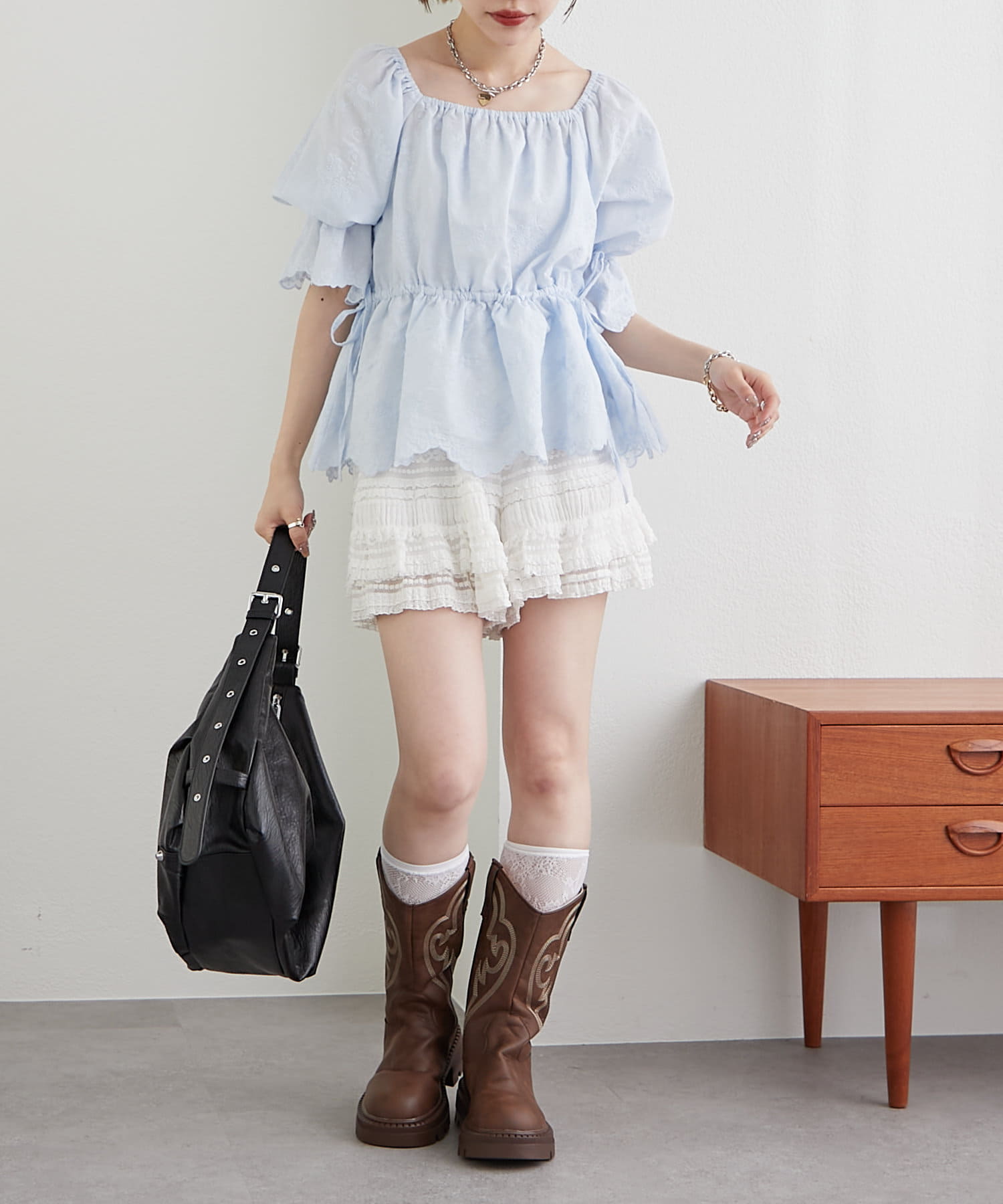 リズリサ　フリル付きワインレッドショートパンツ　バレエコア　fairy core リズリサ フリル付きワインレッドショートパンツ バレエコア