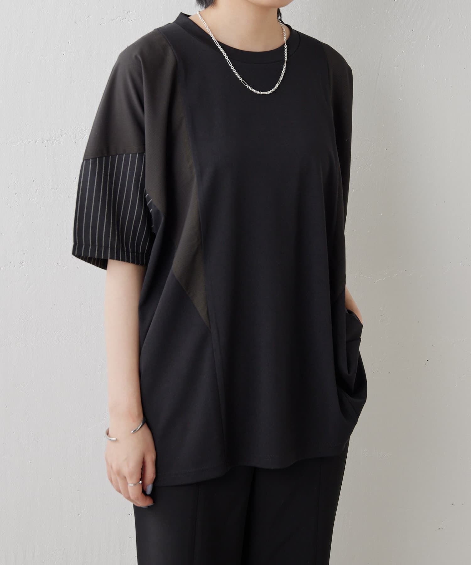 さらっと涼しい/シワになりにくい》ショルダー切替Tシャツ【SUM1