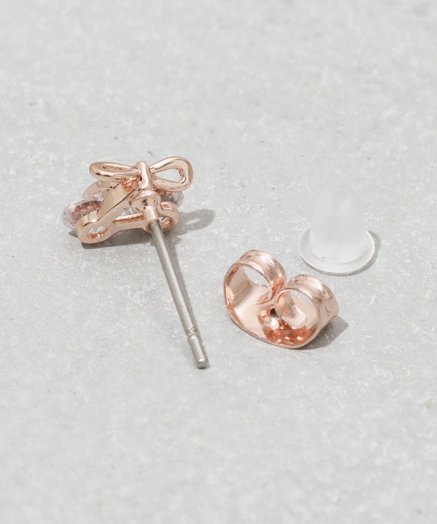 3COINS(スリーコインズ) ミニキュービックチェリーピアス