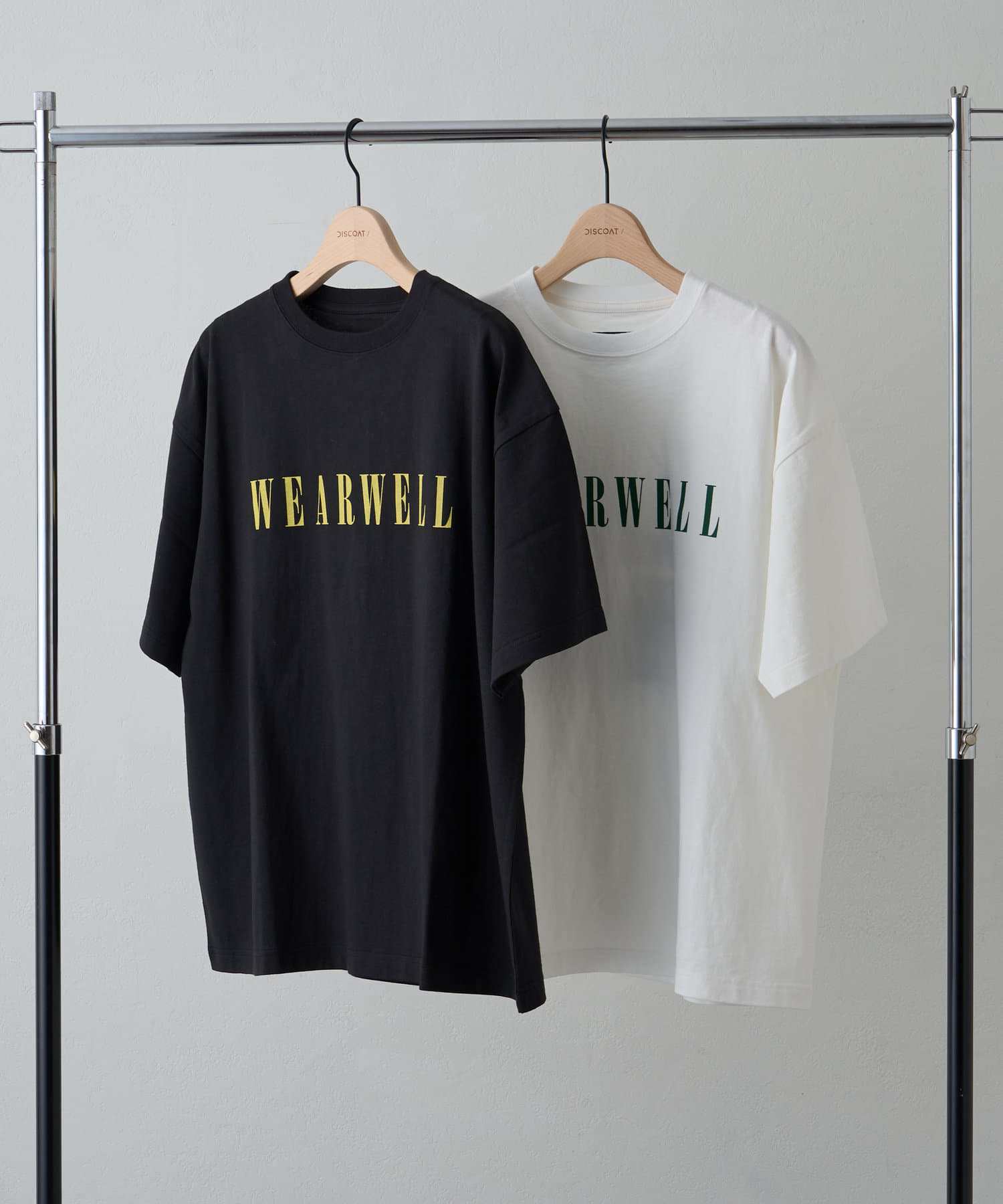 DISCOAT(ディスコート) 【ユニセックス】WEARWELLバックプリントフォトTシャツ