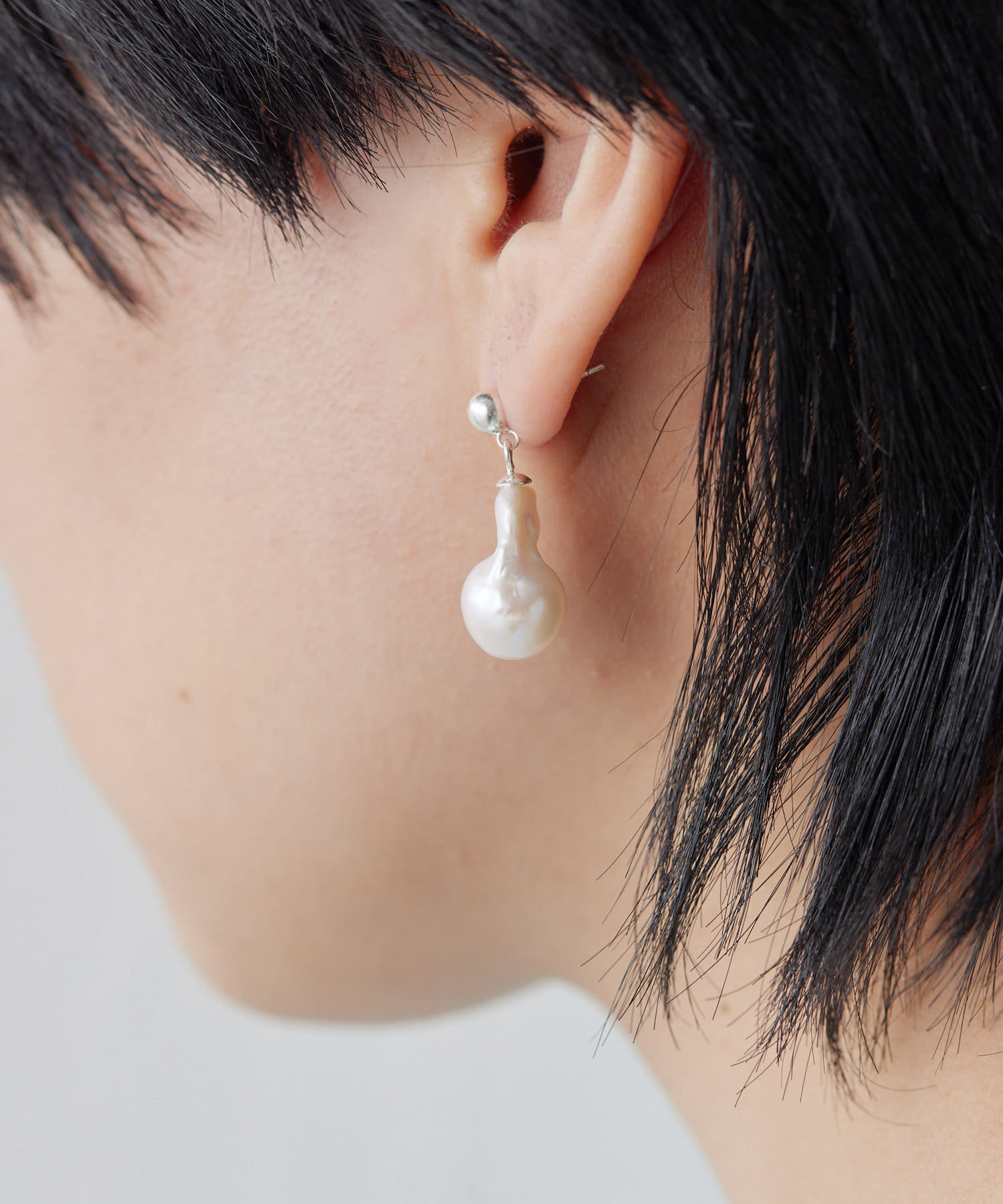 ear PAPILLONNER(イア パピヨネ) 《インフルエンサーuchida企画/スターリングシルバー使用》バロックパールピアス
