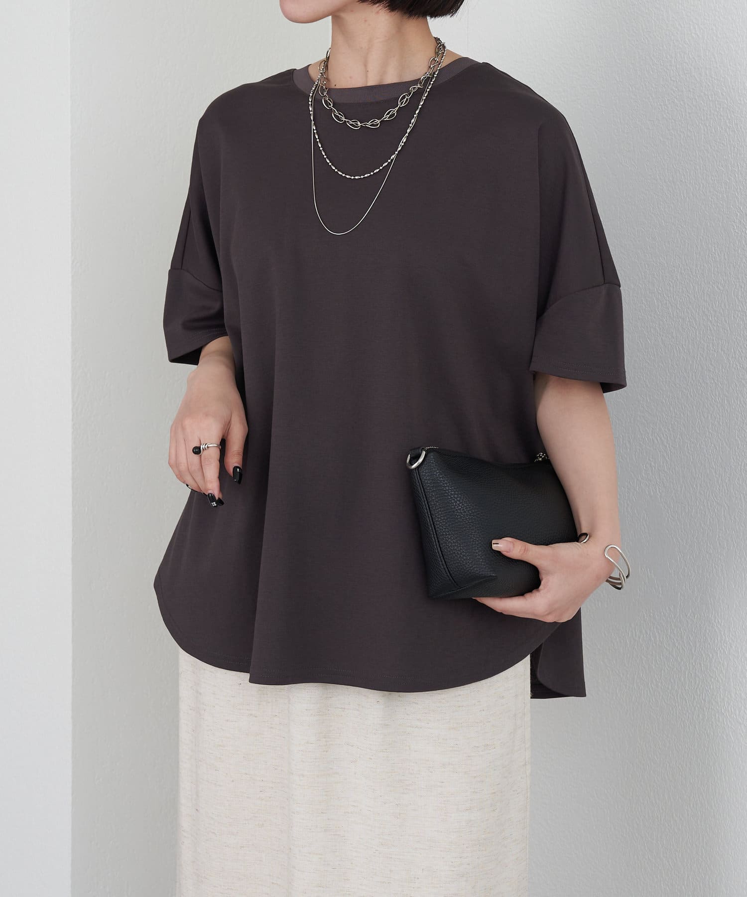 Jena　espace merveilleux(ジェナ　エスパスメルヴェイユ) 【ポンチョシルエットで可愛い／大人Tシャツ】バックテープカットソー