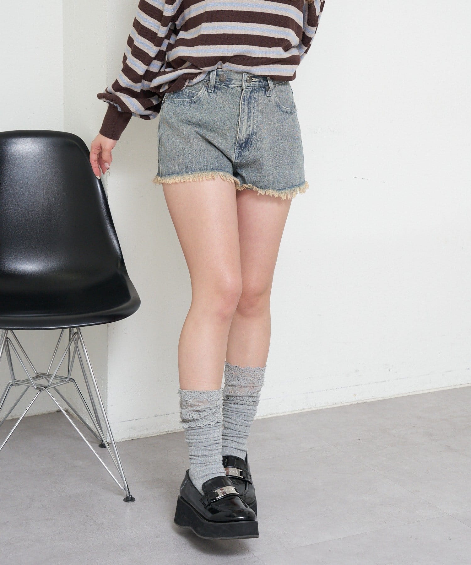 RAY CASSIN(レイカズン) カットオフデニムショートパンツ