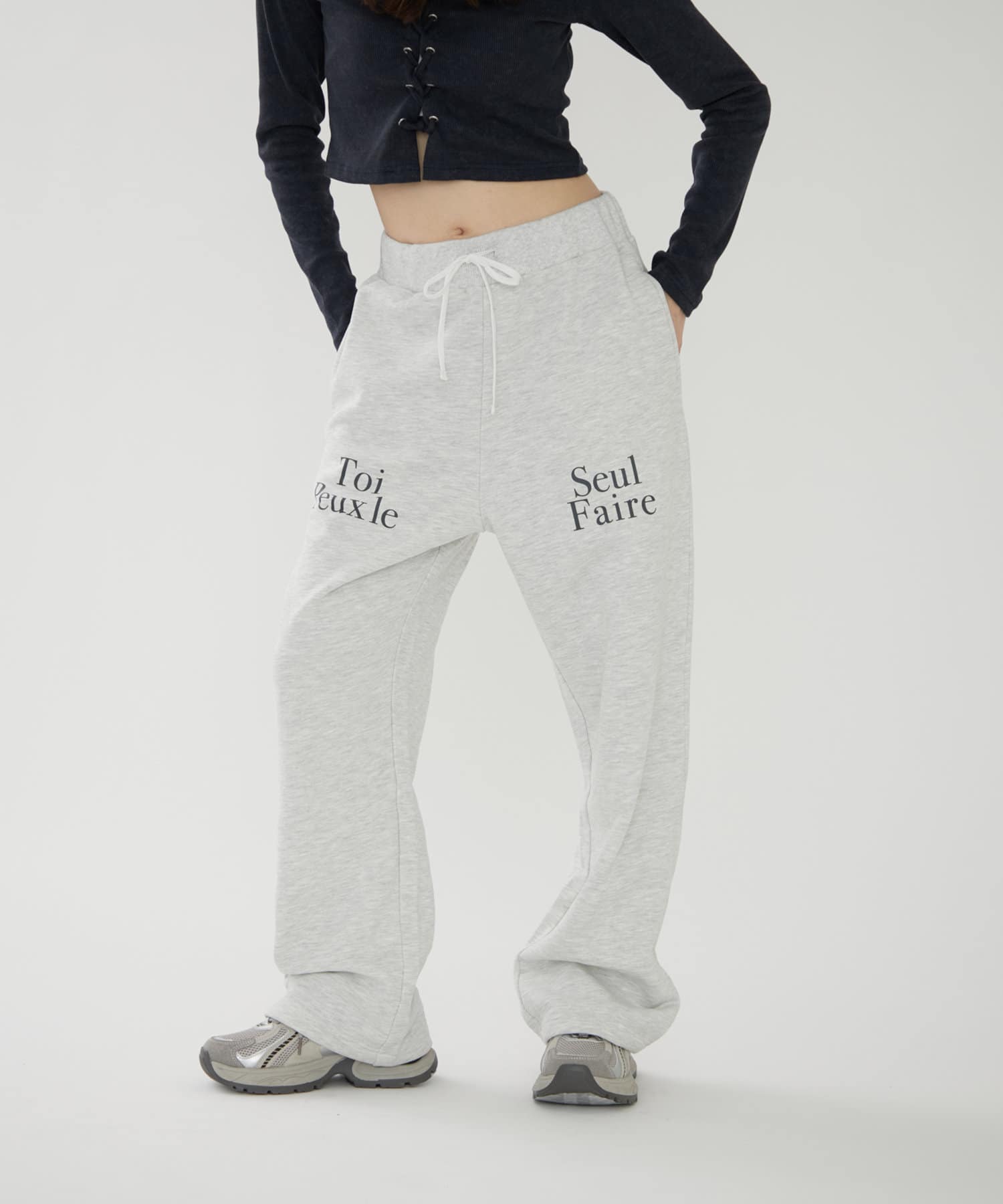 リグリーム regleamホワイト ロゴ入り スウェット ベーシックロゴスウェット｜BASIC LOGO SWEATの通販｜regleam