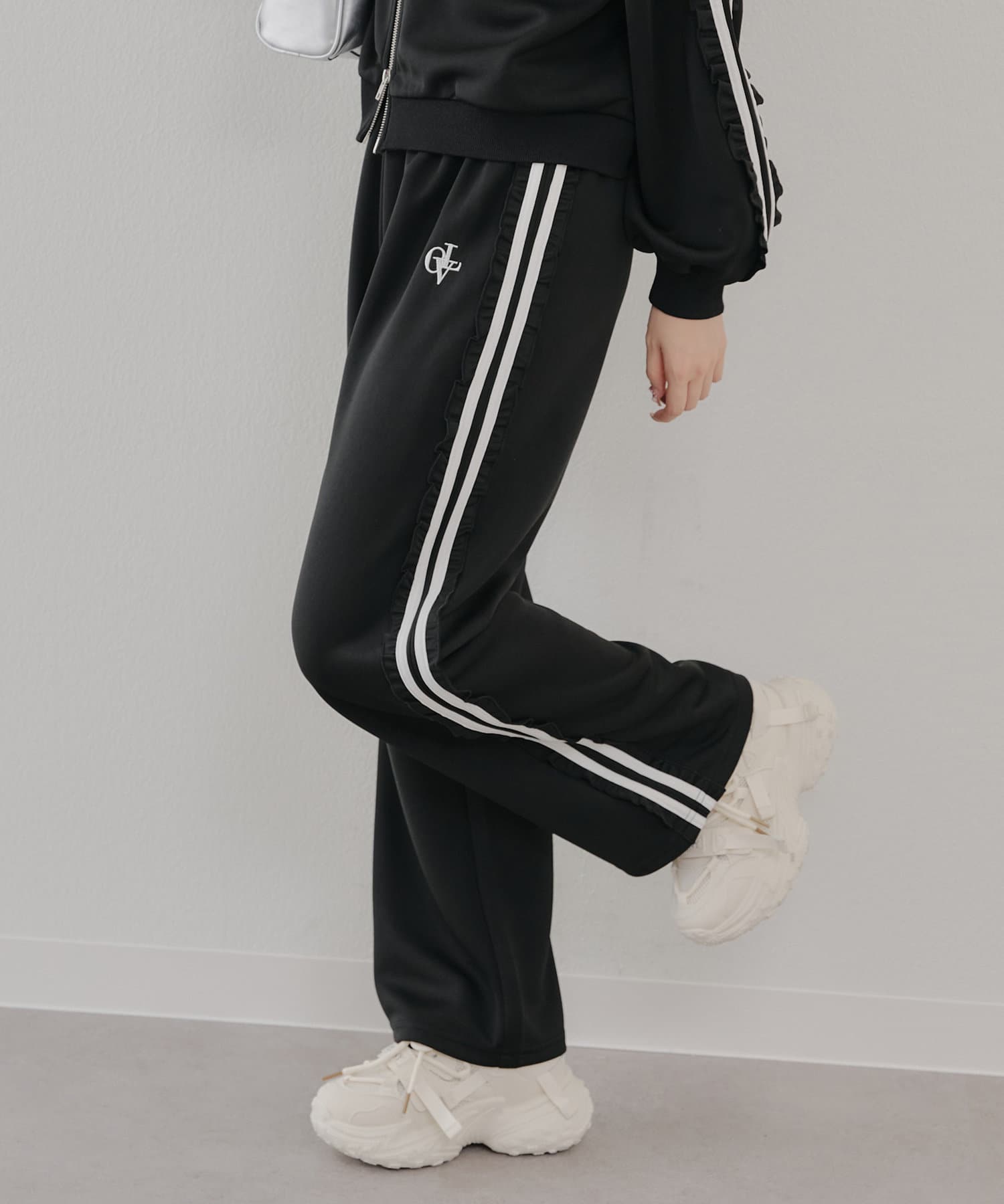 NICE CLAUP / OLIVE des OLIVE OUTLET(ナイスクラップ  / オリーブ デ オリーブ アウトレット) 【春の新作】【OUTLET限定】フリルジャージパンツ