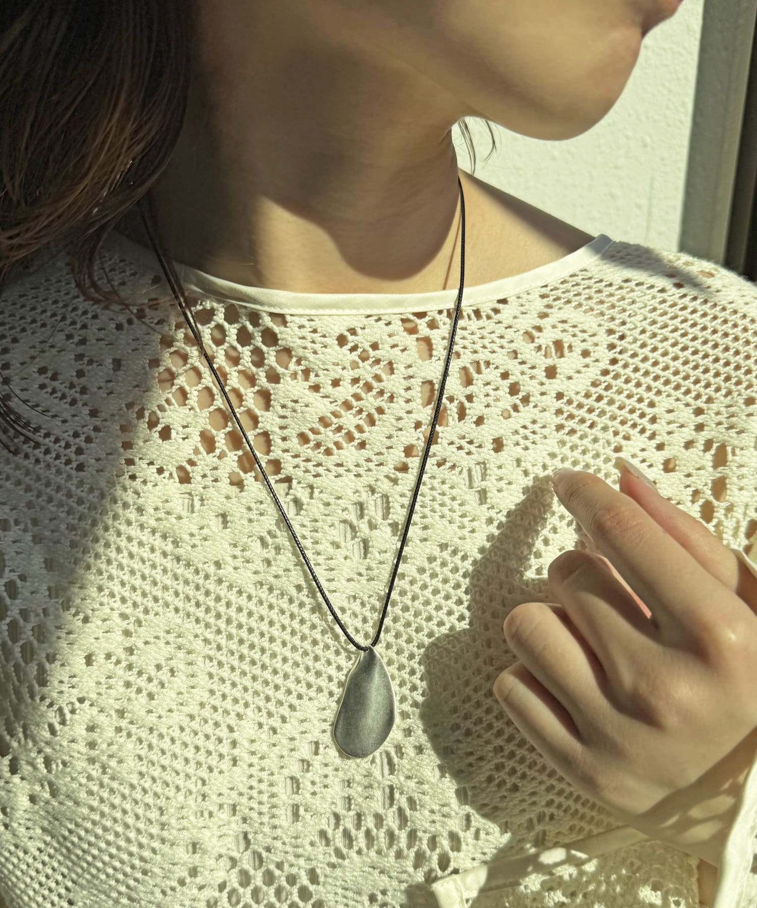 Jill Platner【ジルプラットナー】Birdbone Necklace Indigo