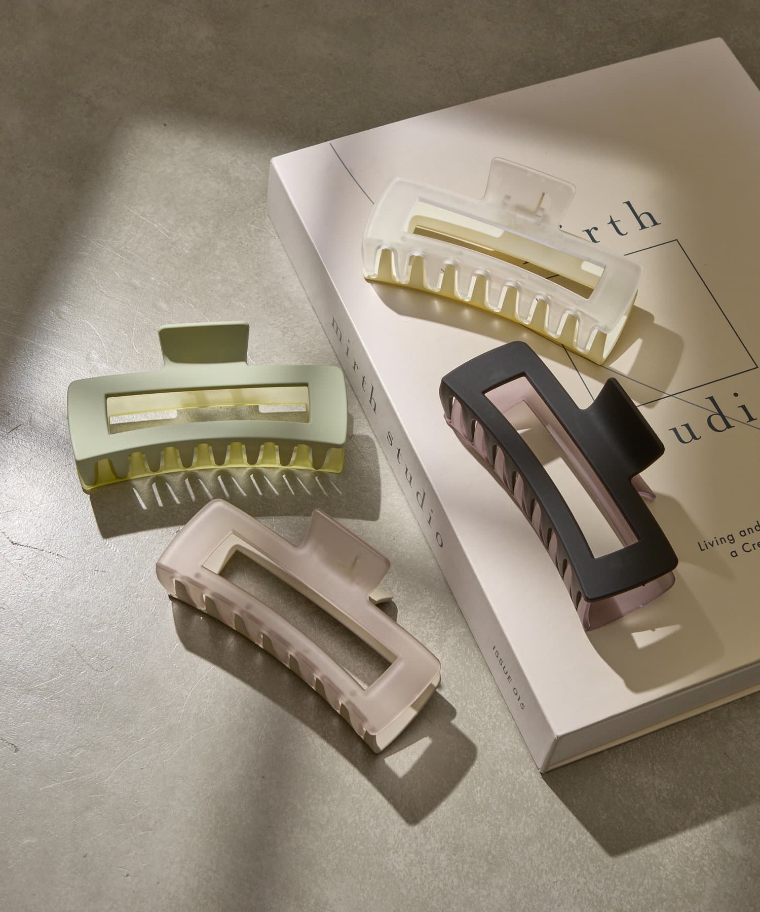 Lattice(ラティス) バイカラースクエアクリップ