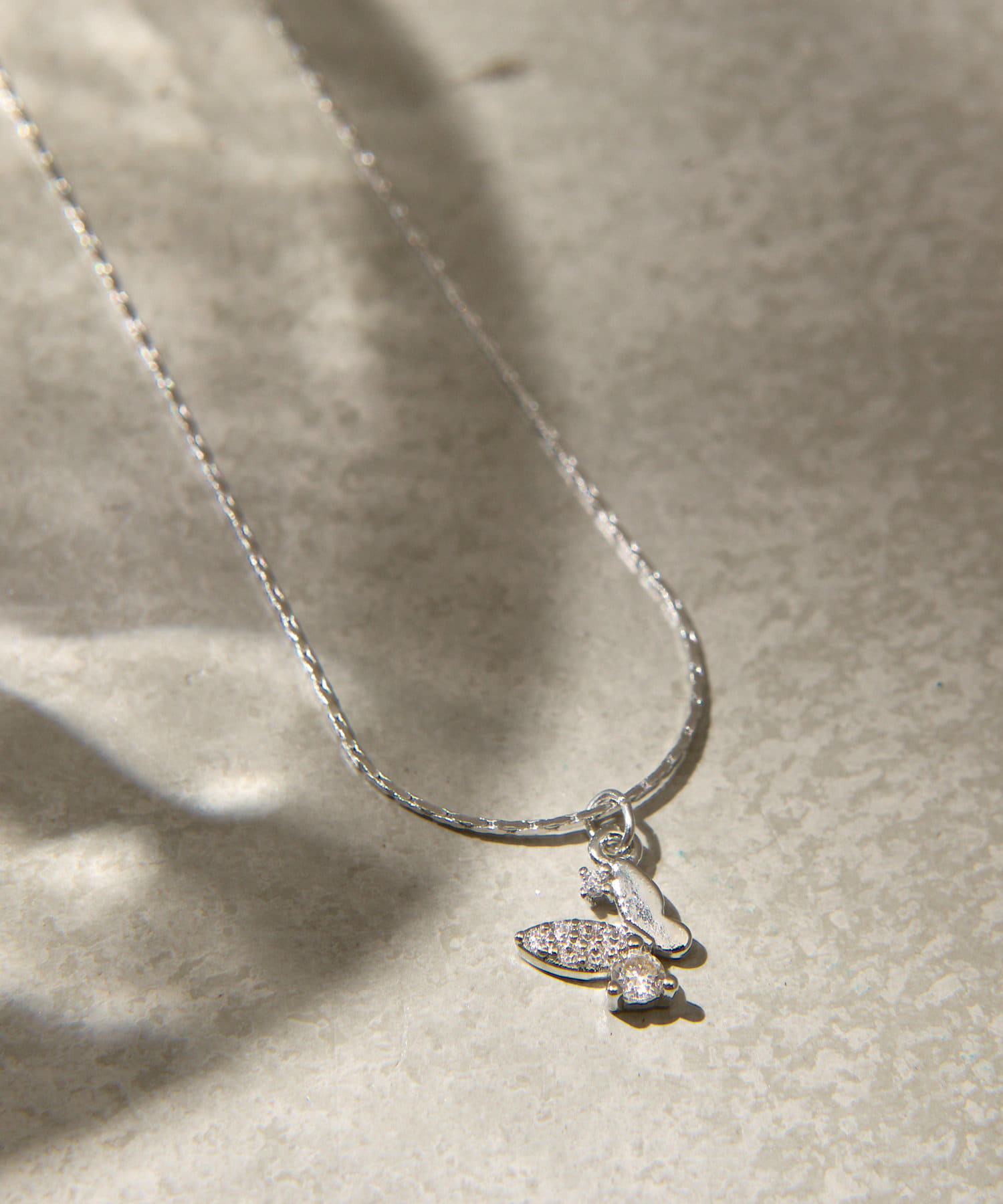 Lattice(ラティス) バタフライネックレス