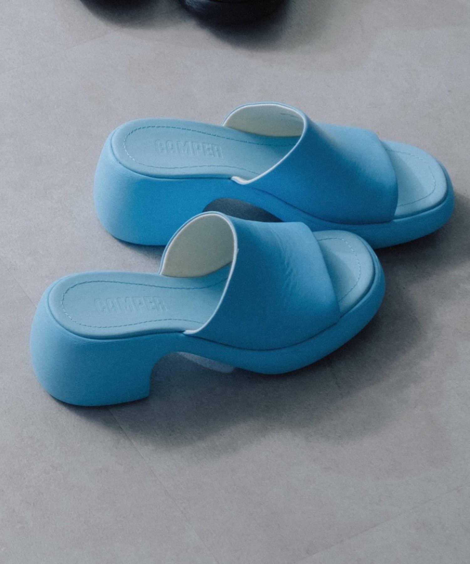 Pasterip(パセリ) 【CAMPER】Thelma sandal