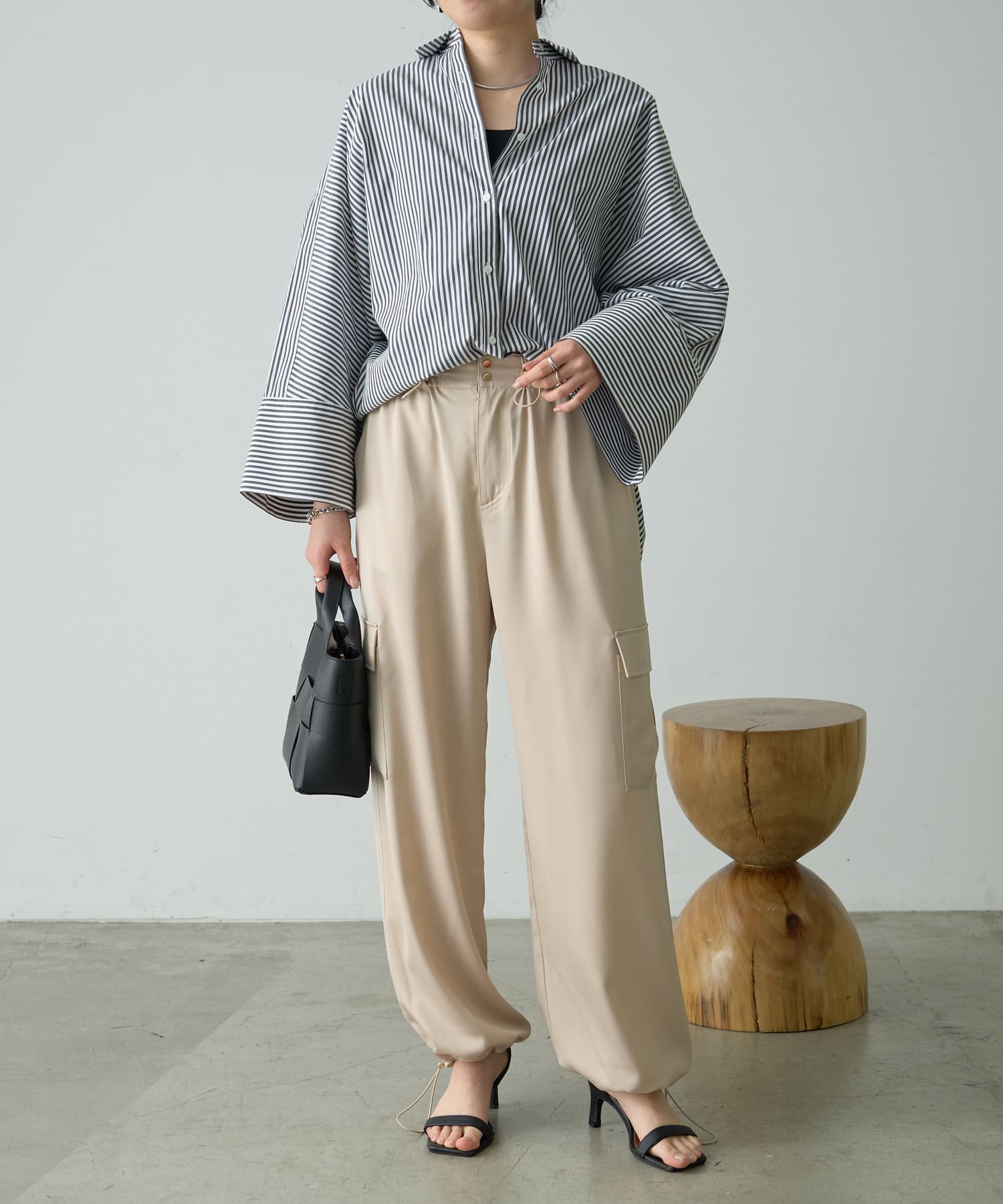 パンツ elena 01_9ef09dec-5be4-4ffd-9acd-