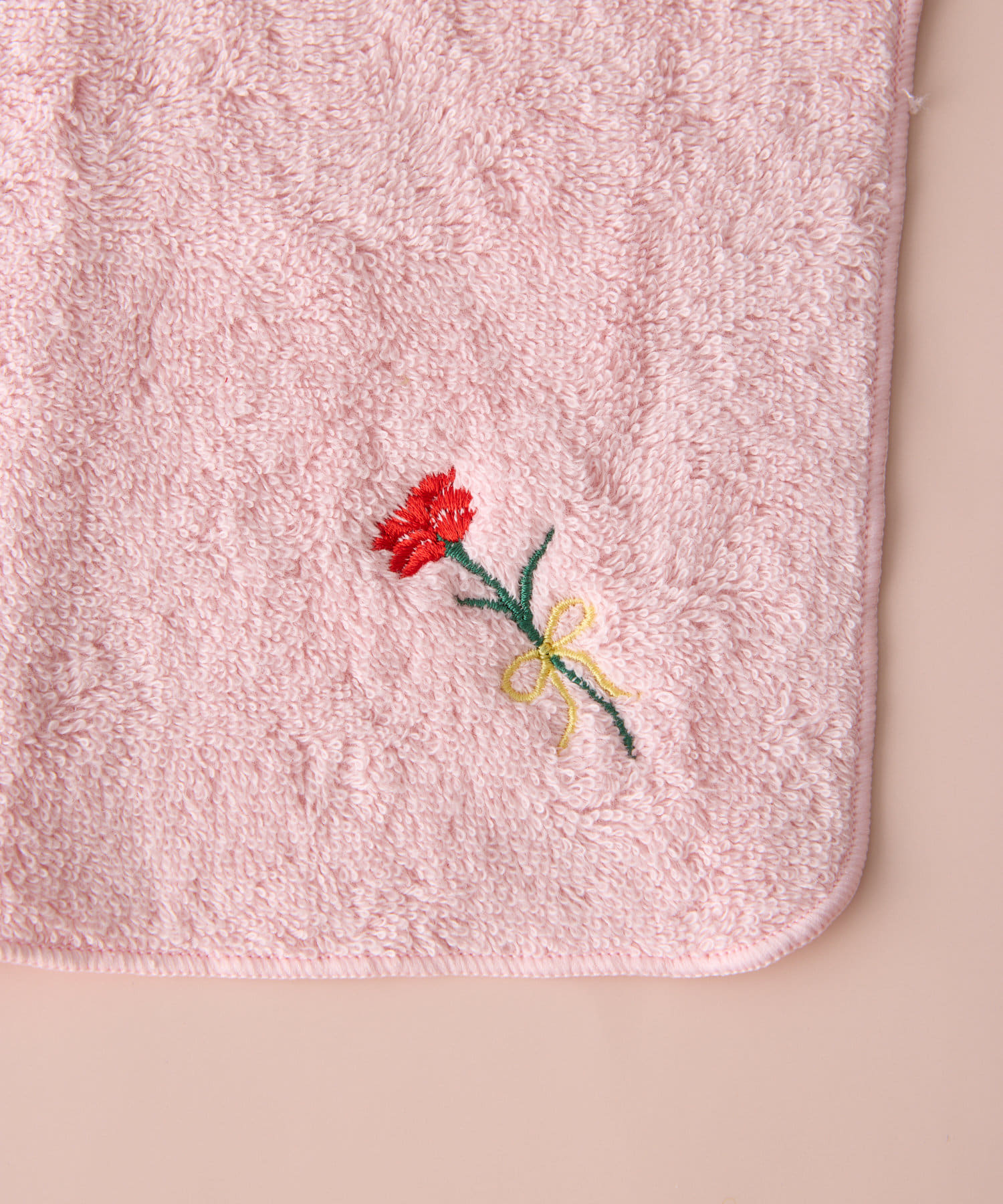 BIRTHDAY BAR(バースデイバー) カーネーション刺繍タオルハンカチ