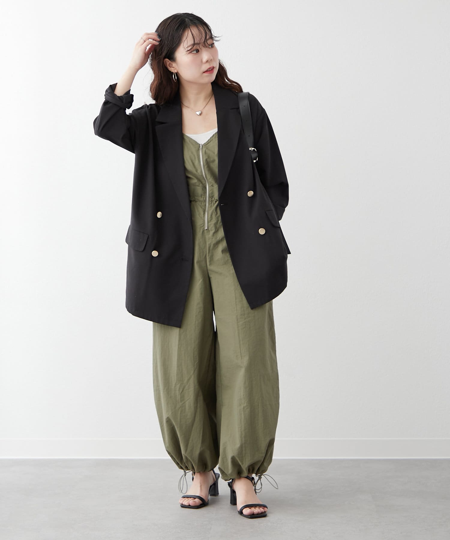 新品 Remind me and forever フロントジップサロペット