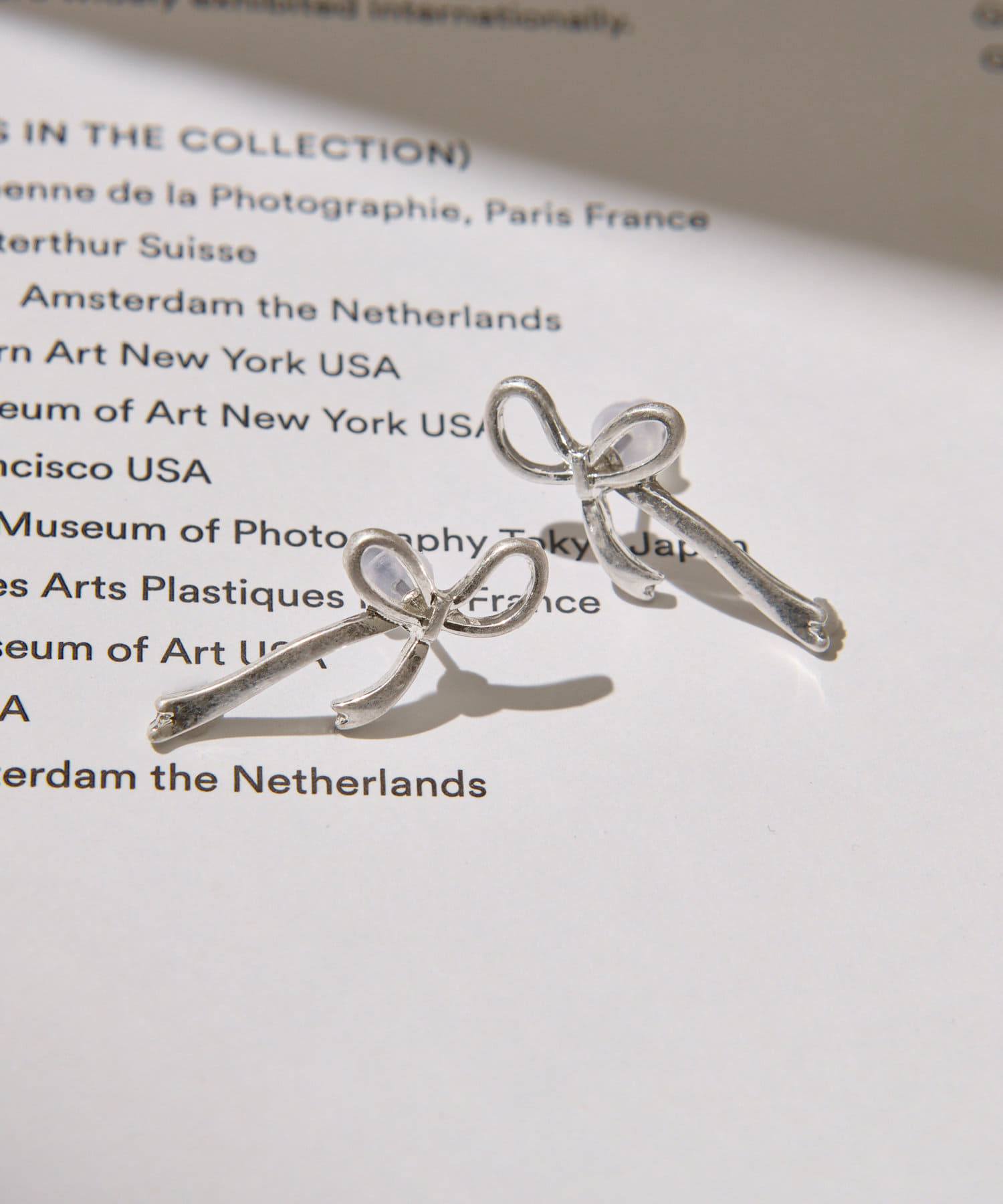 Lattice(ラティス) リボンマットピアス