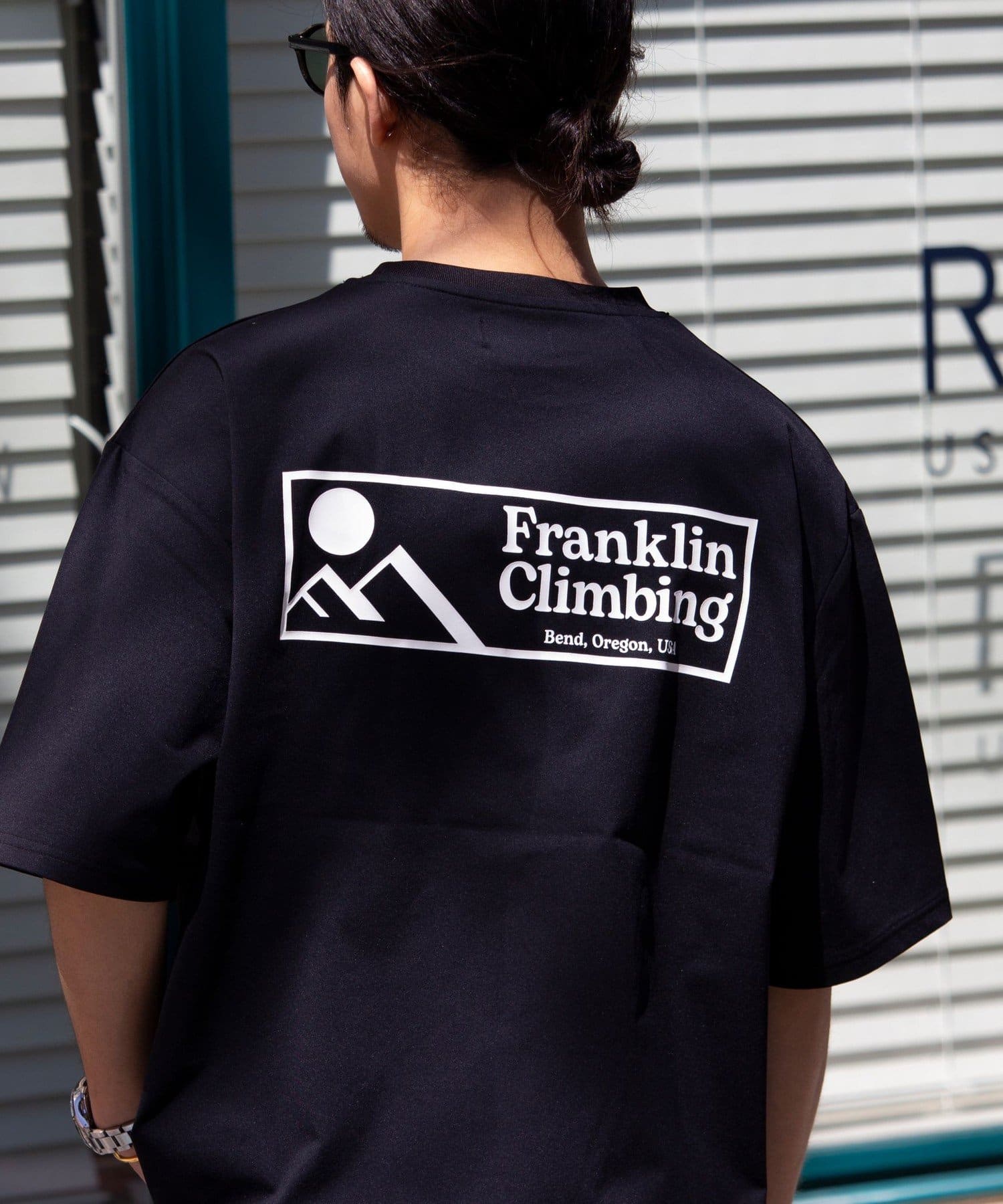 FREDY & GLOSTER(フレディ アンド グロスター) レディース 【Franklin Climbing】FLEX TECH バックプリントTシャツ ブラック