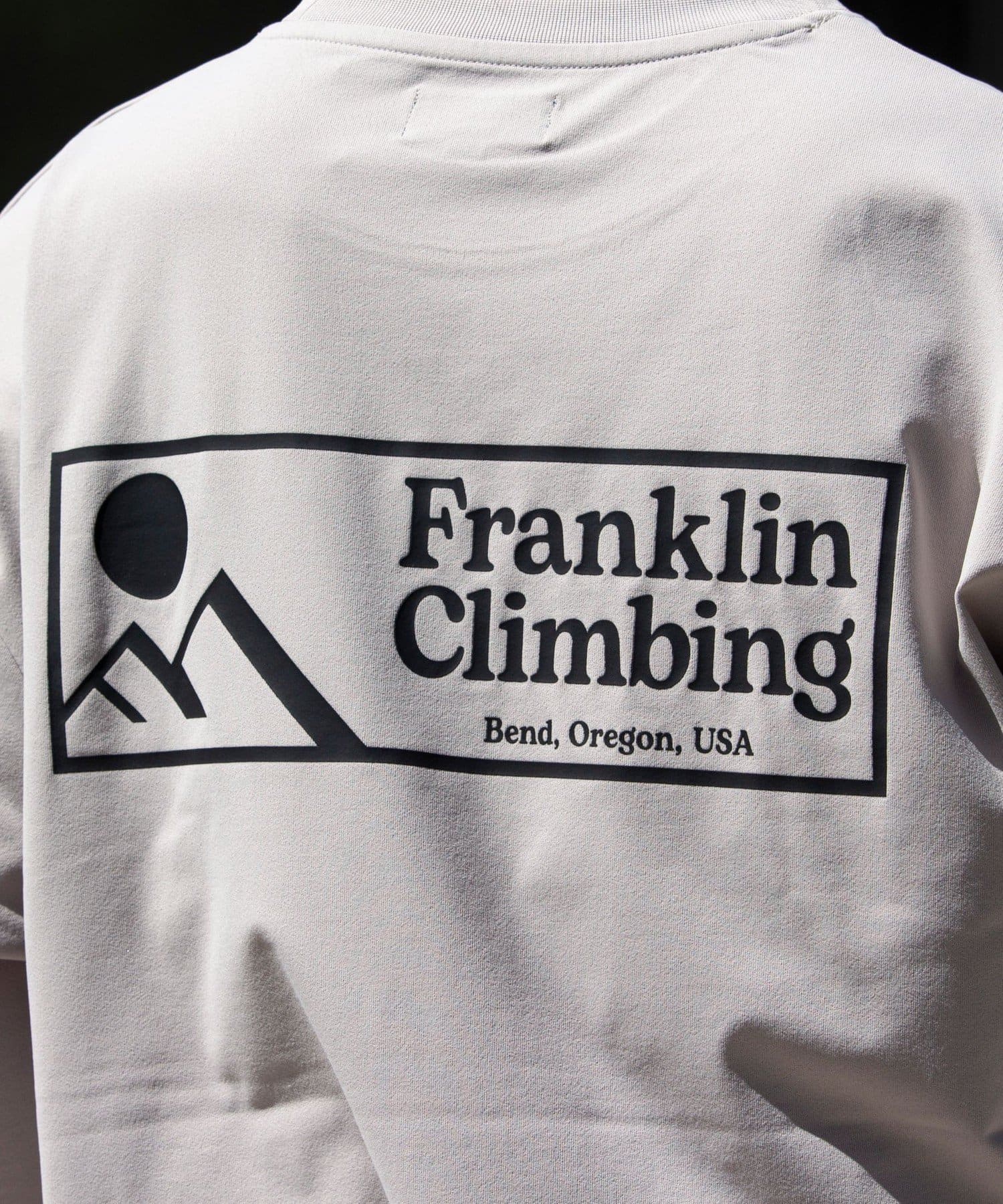 FREDY & GLOSTER(フレディ アンド グロスター) 【Franklin Climbing】FLEX TECH バックプリントTシャツ