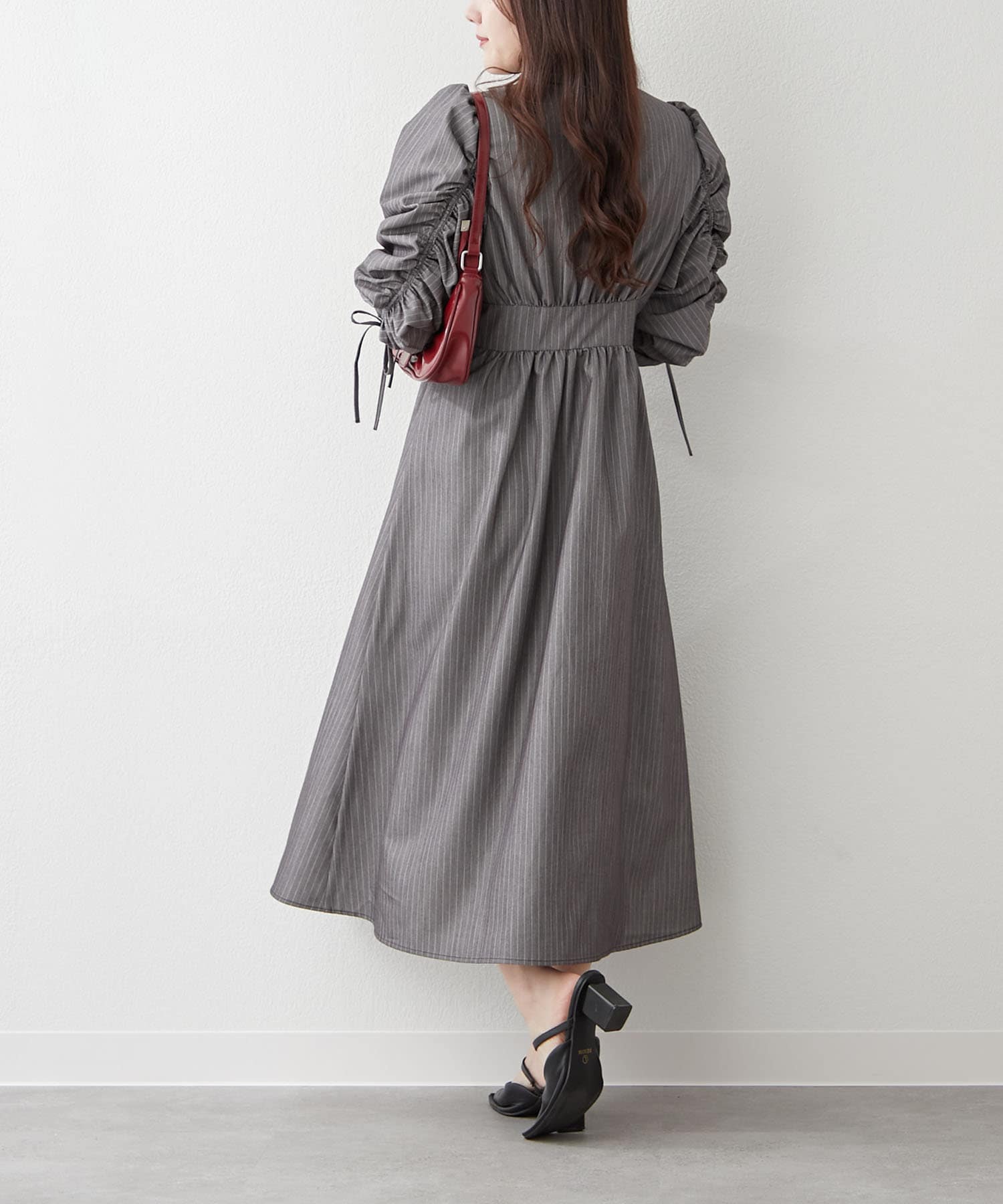 NICE CLAUP / OLIVE des OLIVE OUTLET(ナイスクラップ  / オリーブ デ オリーブ アウトレット) 【春の新作】【OUTLET限定】ドロスト切替ワンピース