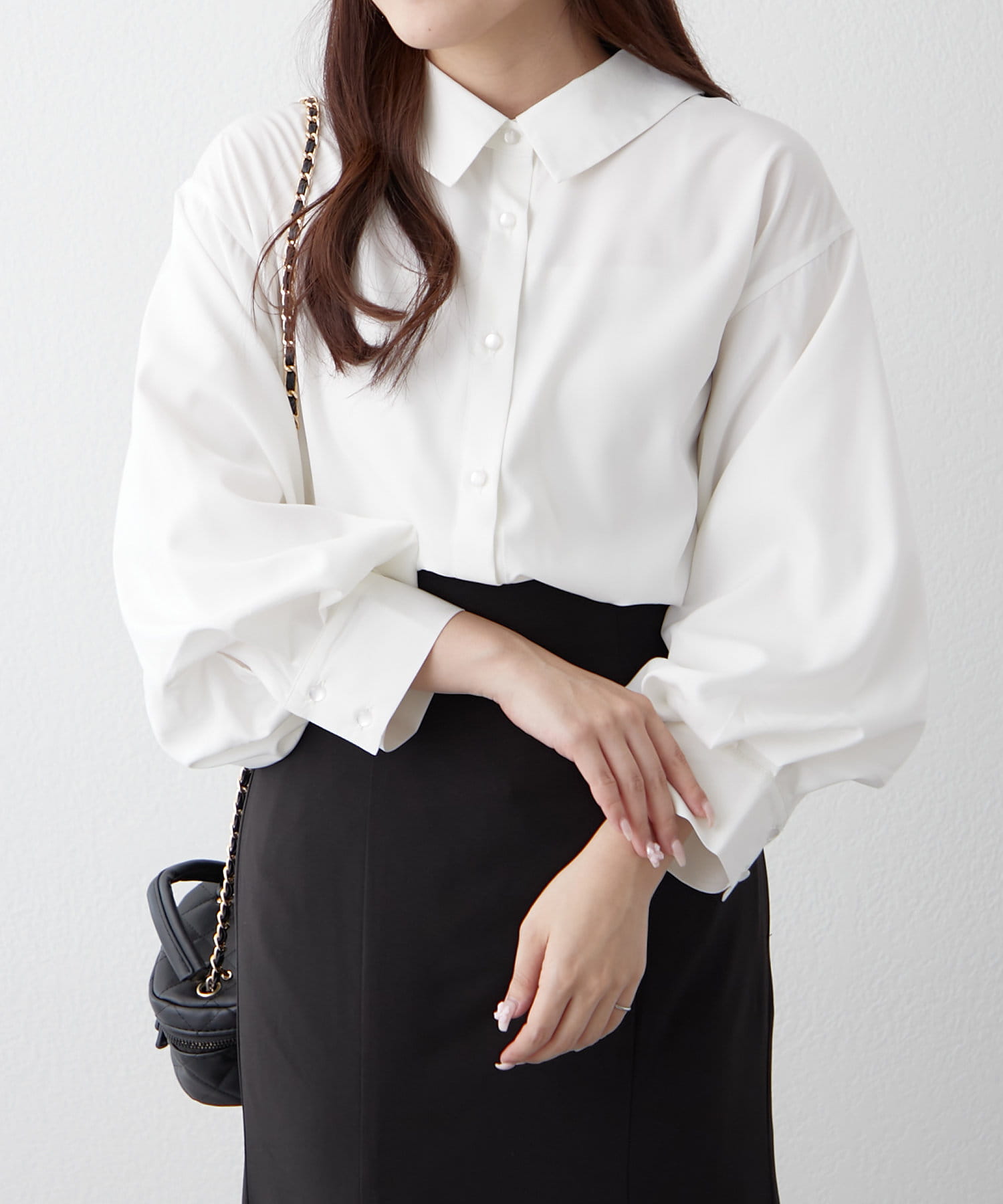 NICE CLAUP / OLIVE des OLIVE OUTLET(ナイスクラップ  / オリーブ デ オリーブ アウトレット) 【春の新作】【ON・OFF問わず着まわせる】後レースアップＡラインブラウス