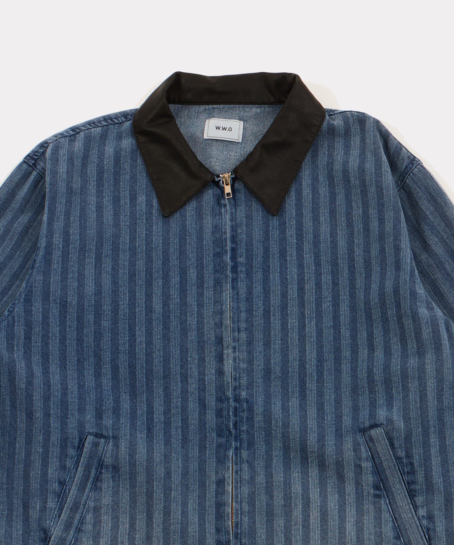 WHO’S WHO gallery(フーズフーギャラリー) 【セットアップ対応】ストライプデニム襟切替えジップジャケット