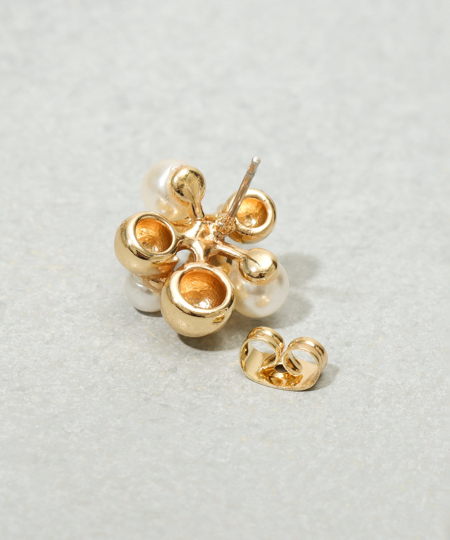 3COINS(スリーコインズ) キラキラビジューピアス