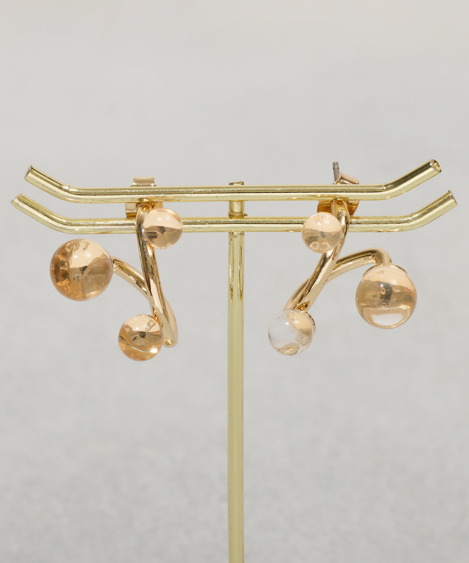 3COINS(スリーコインズ) ボール付デザインピアス