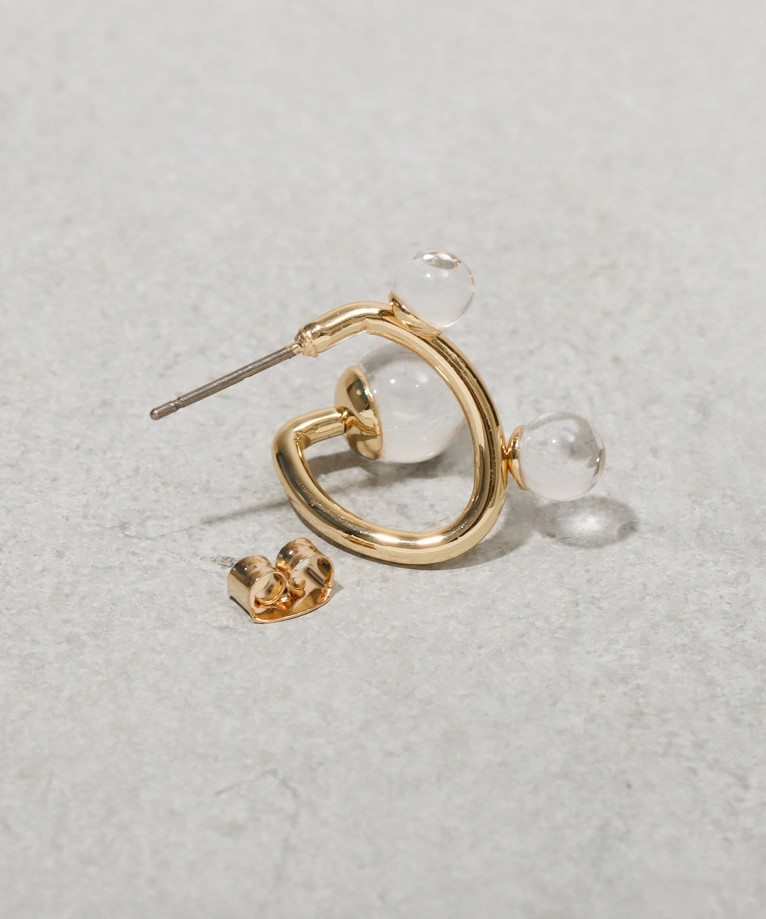 3COINS(スリーコインズ) ボール付デザインピアス
