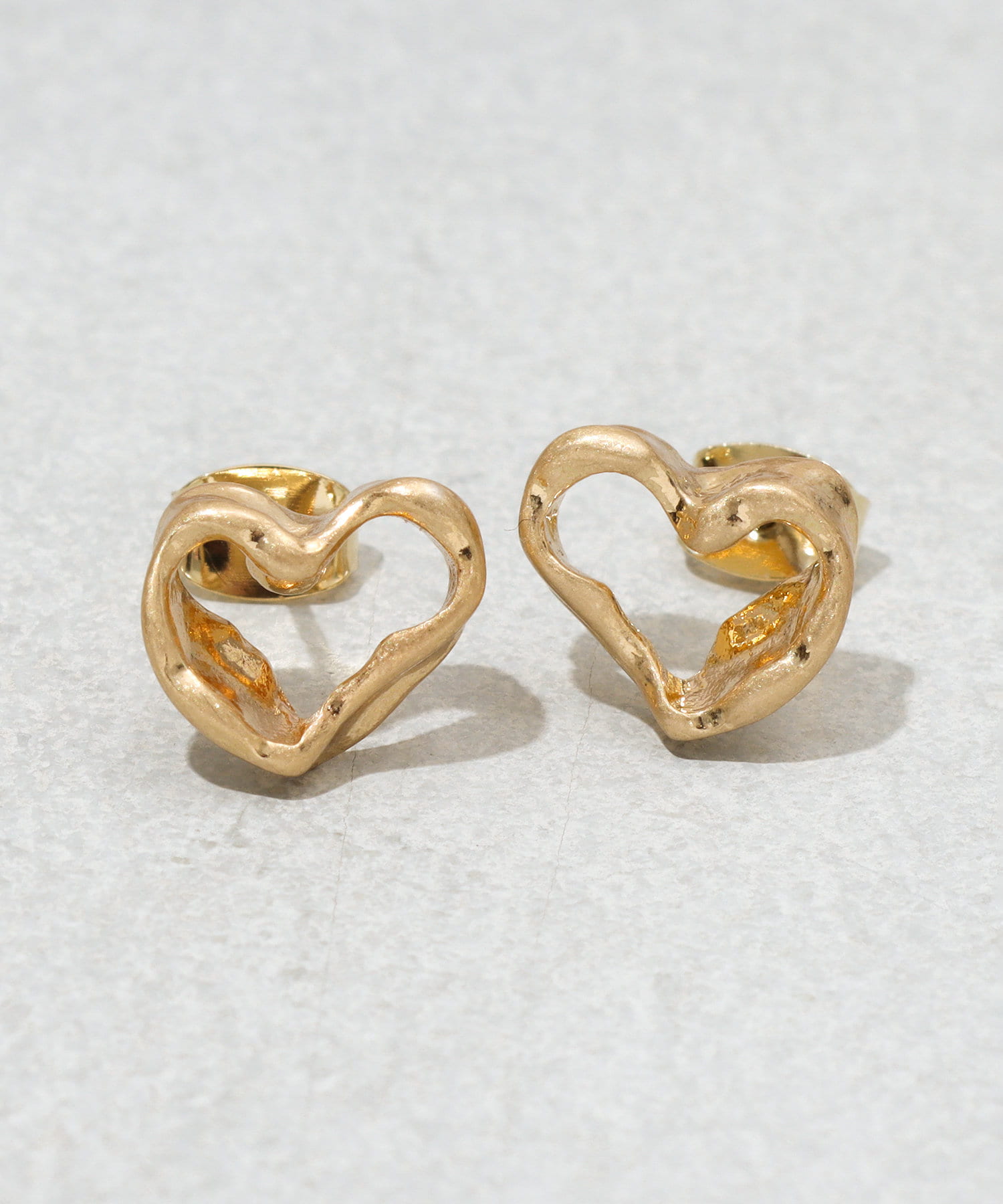 3COINS(スリーコインズ) クリヌキハートメタルピアス