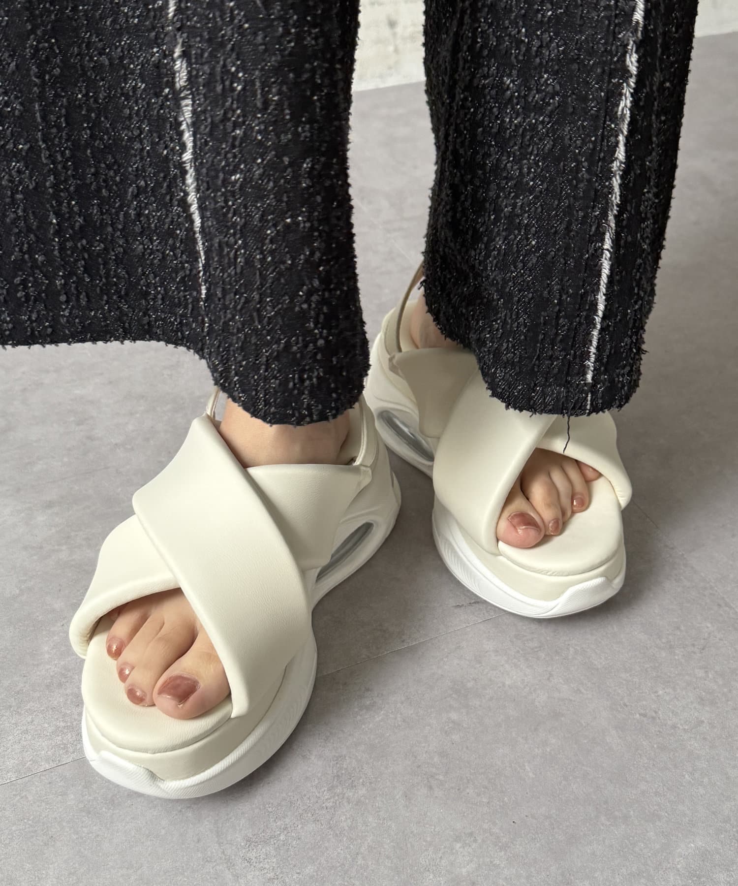 Thevon.(ゼヴォン) 厚底サンダル