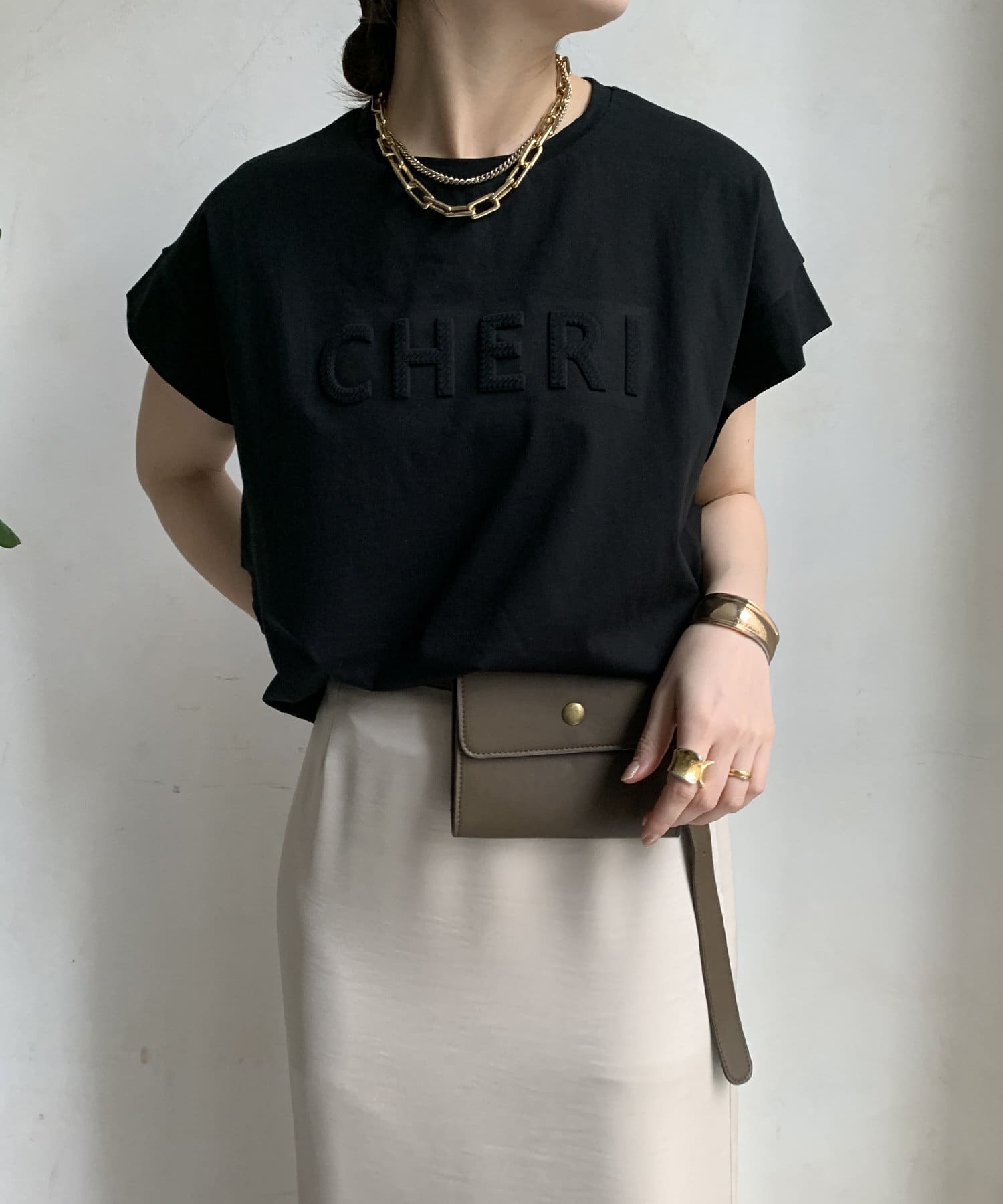 DOUDOU(ドゥドゥ) 【WEB限定】CHERIエンボスロゴTEE