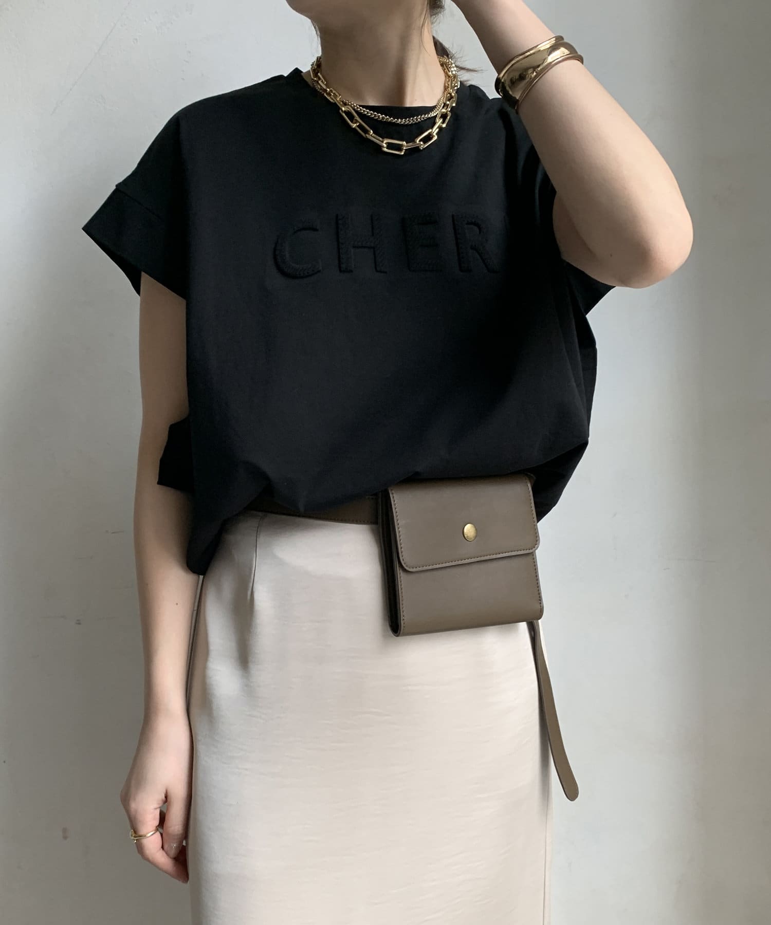 DOUDOU(ドゥドゥ) 【WEB限定】CHERIエンボスロゴTEE