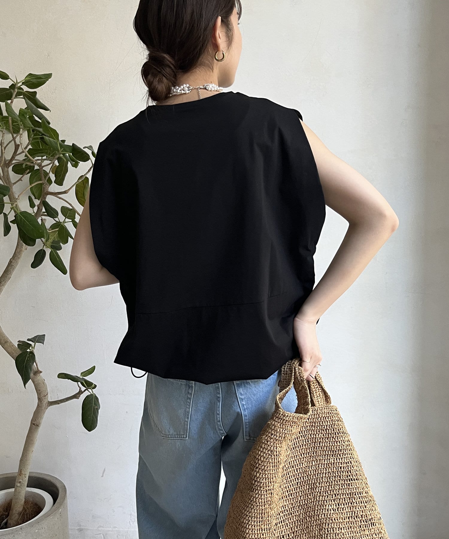 DOUDOU(ドゥドゥ) 【WEB限定】タックショルダードロストロゴTEE