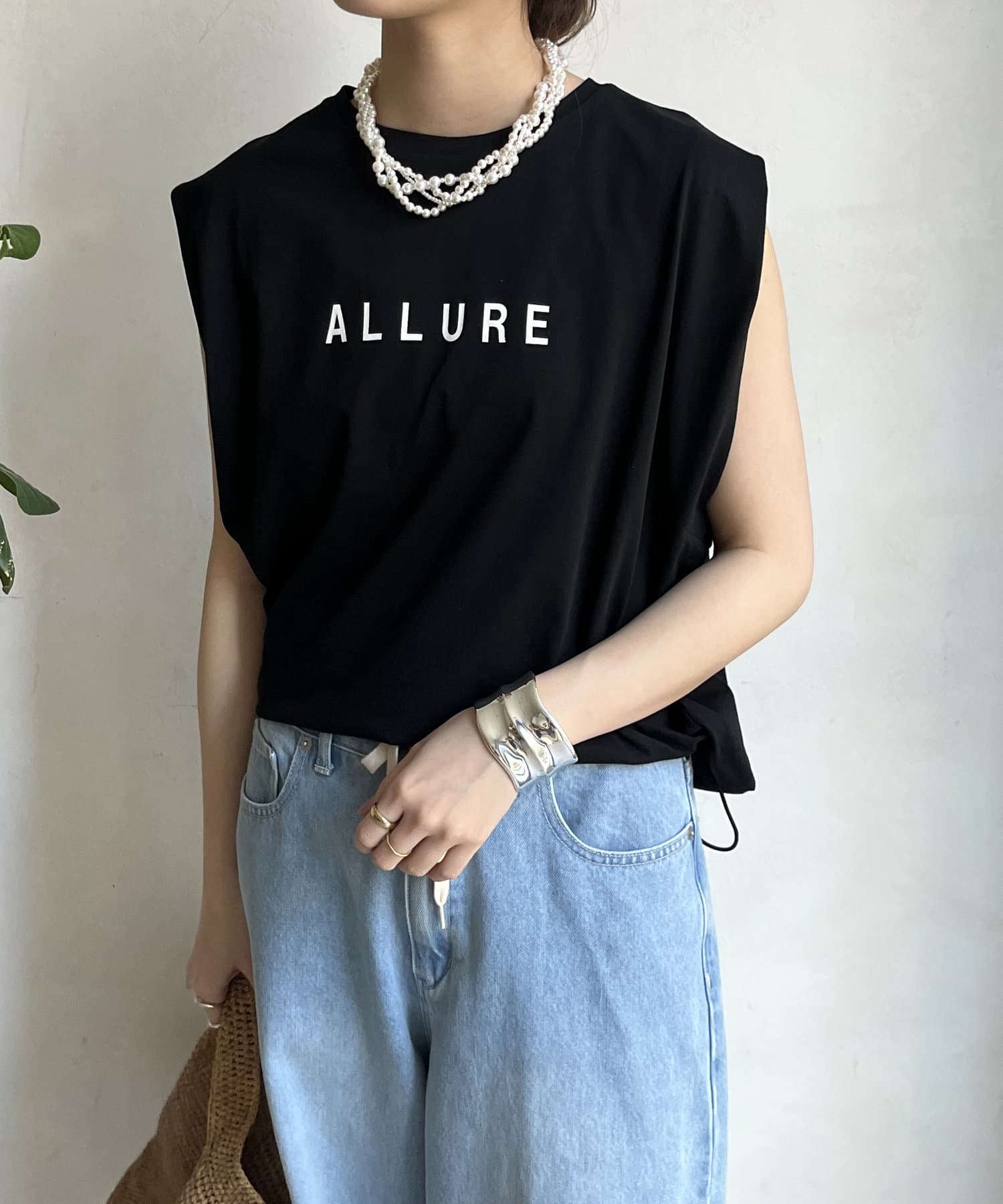 DOUDOU(ドゥドゥ) 【WEB限定】タックショルダードロストロゴTEE