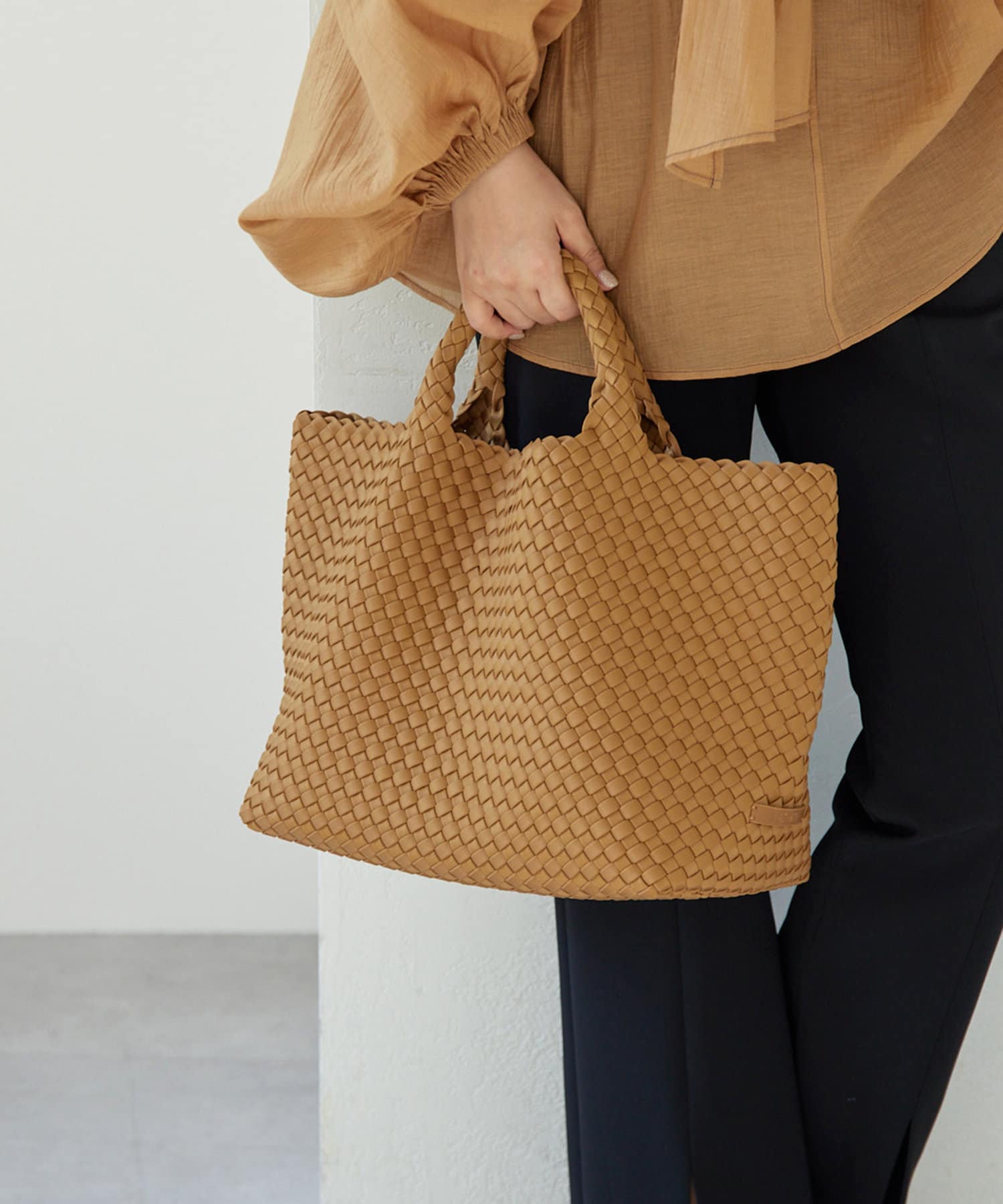 ☆Naghedi☆ St. Barths ミディアム トートバック 送関込 楽天市場】□NAGHEDI ナゲディ St Barths small Tote SN03012