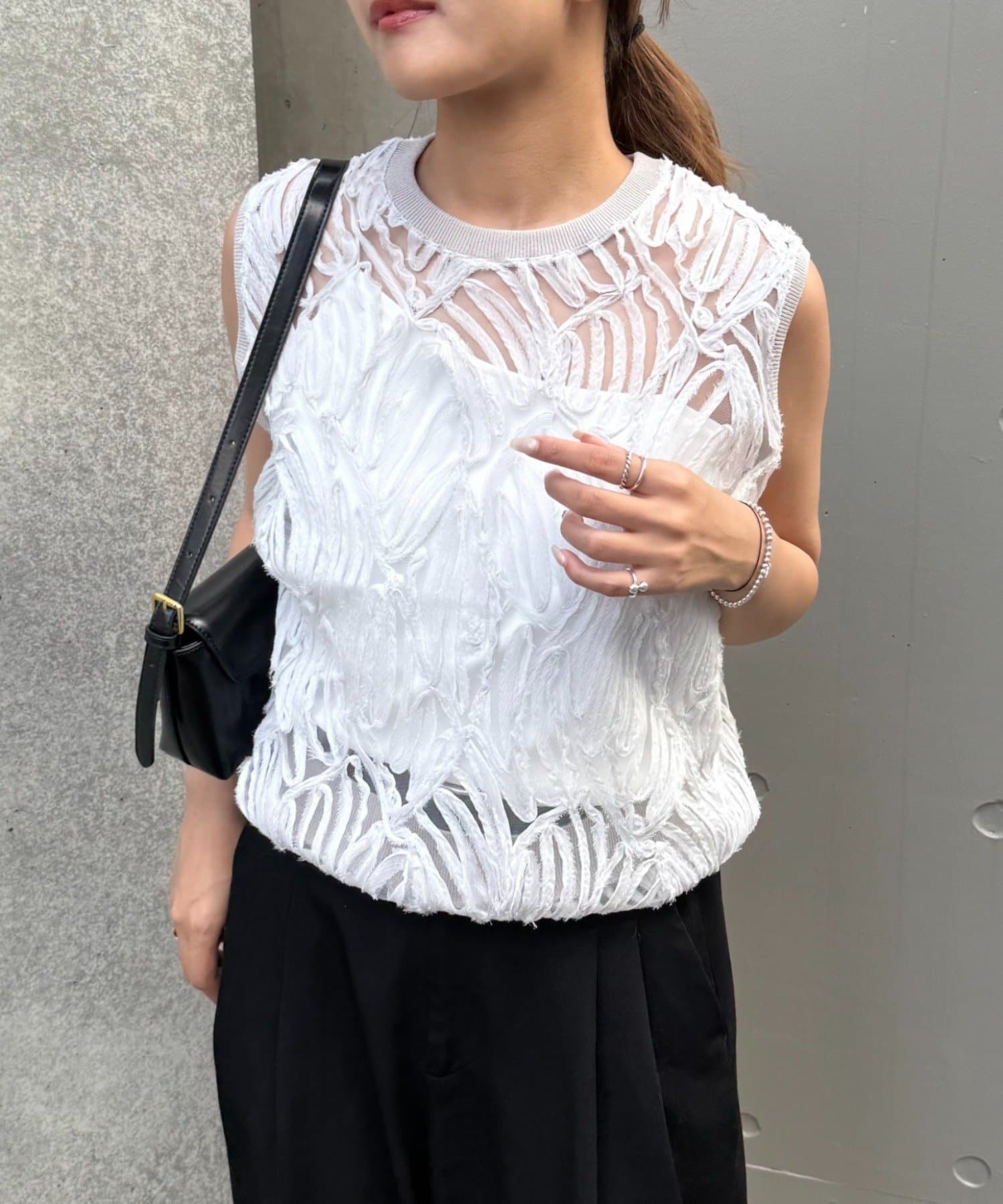 Lui's(ルイス) 刺繍レースタンクトップ