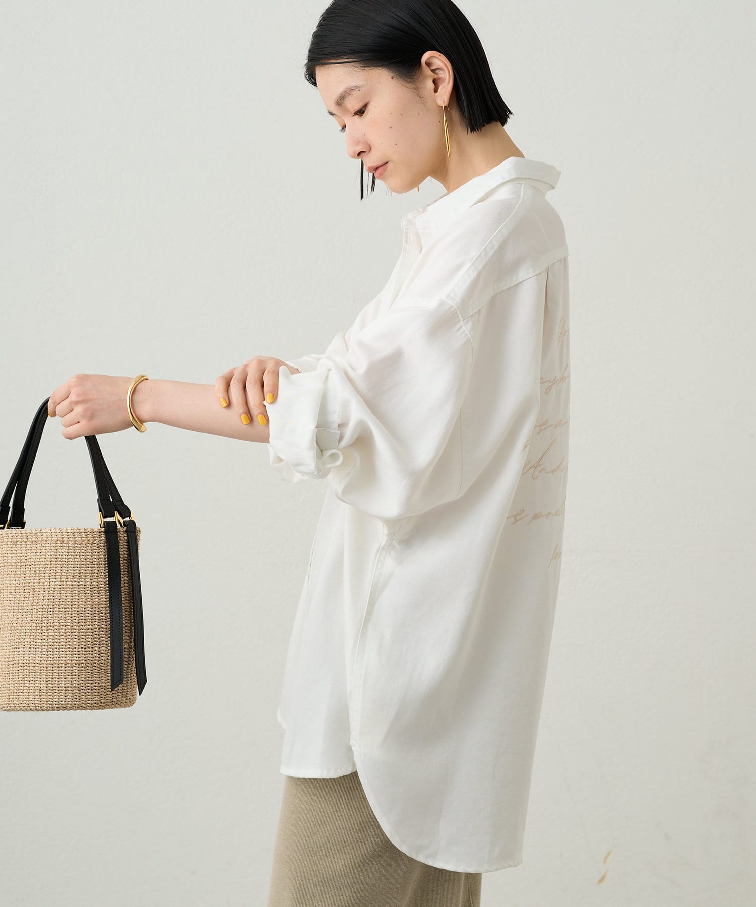 LOUNGEDRESS(ラウンジドレス) デニム刺繍シャツ