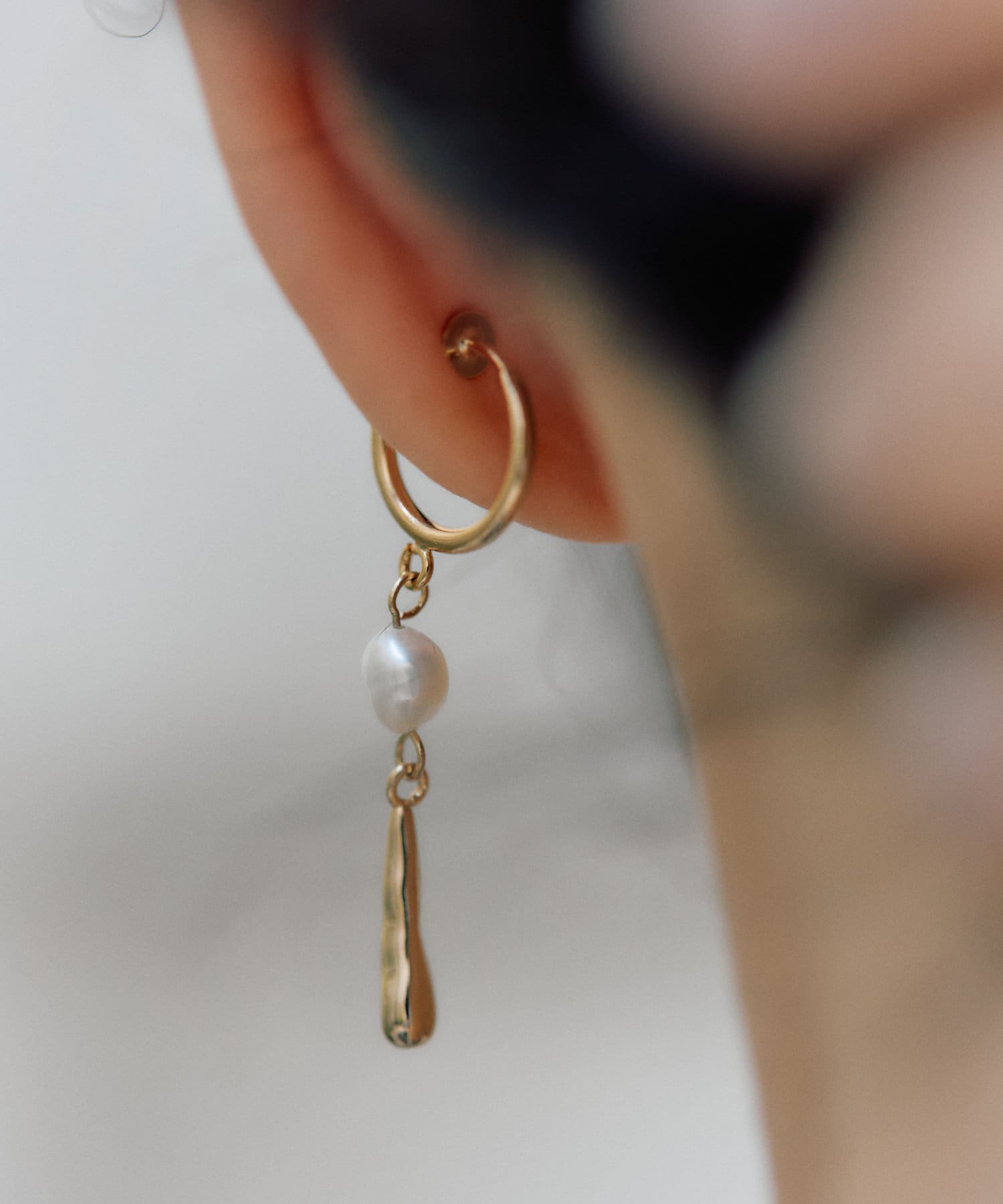 ear PAPILLONNER(イア パピヨネ) パール×ロングドロップイヤリング